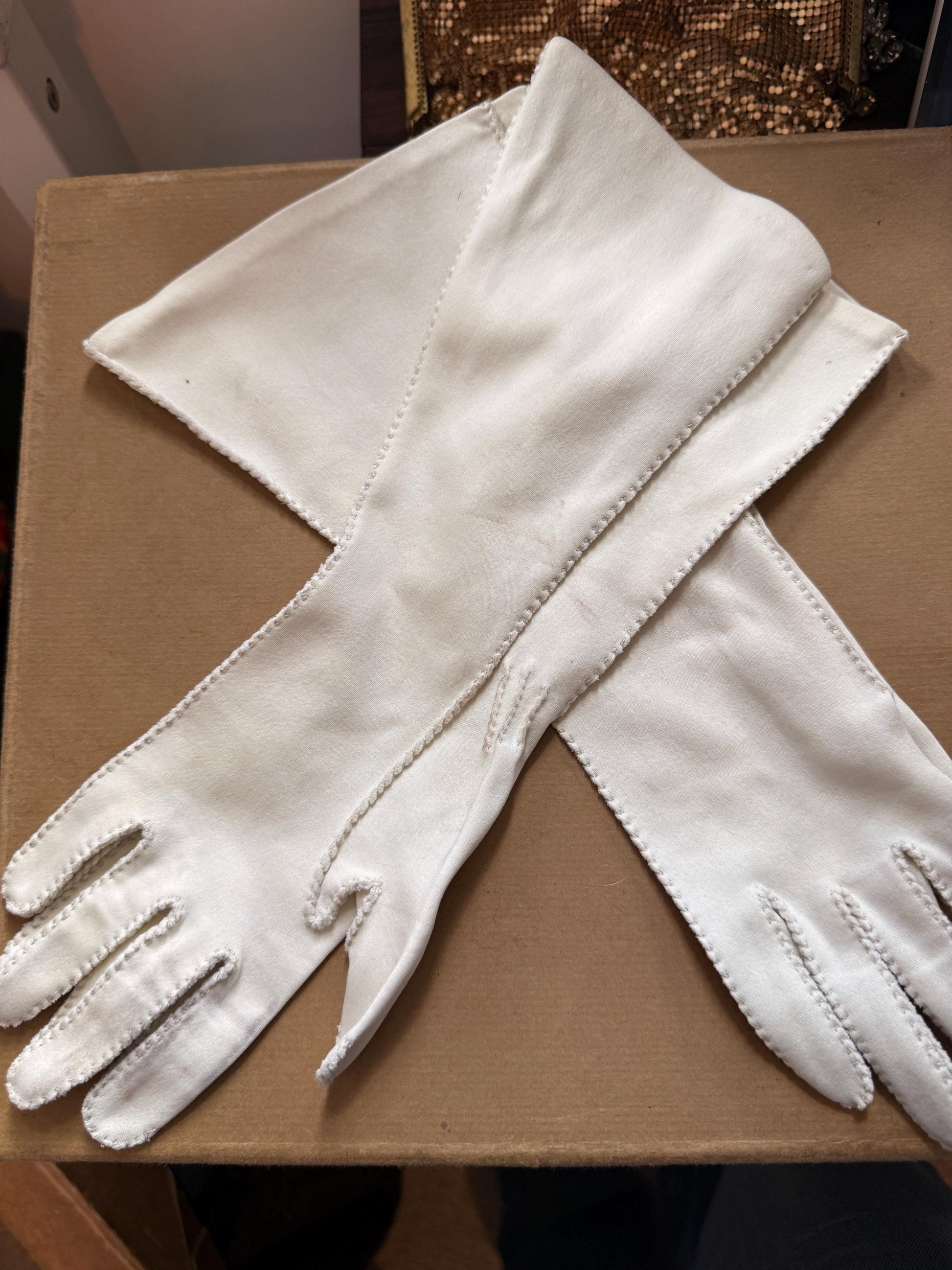 Vintage 1950s Ivory Cotton Gauntlet Gloves Long Evening evening Bridal GlovesSize 6 1/2