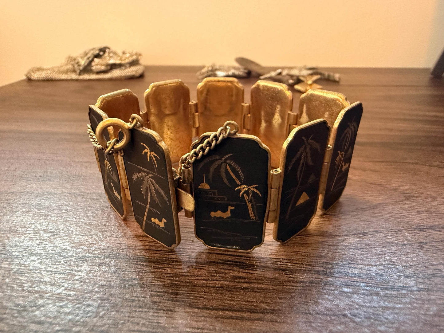 Vintage 1950s Japanese K24 Damascene Aden Souvenir Bracelet – Gold Silver Inlay Palm Trees Camels