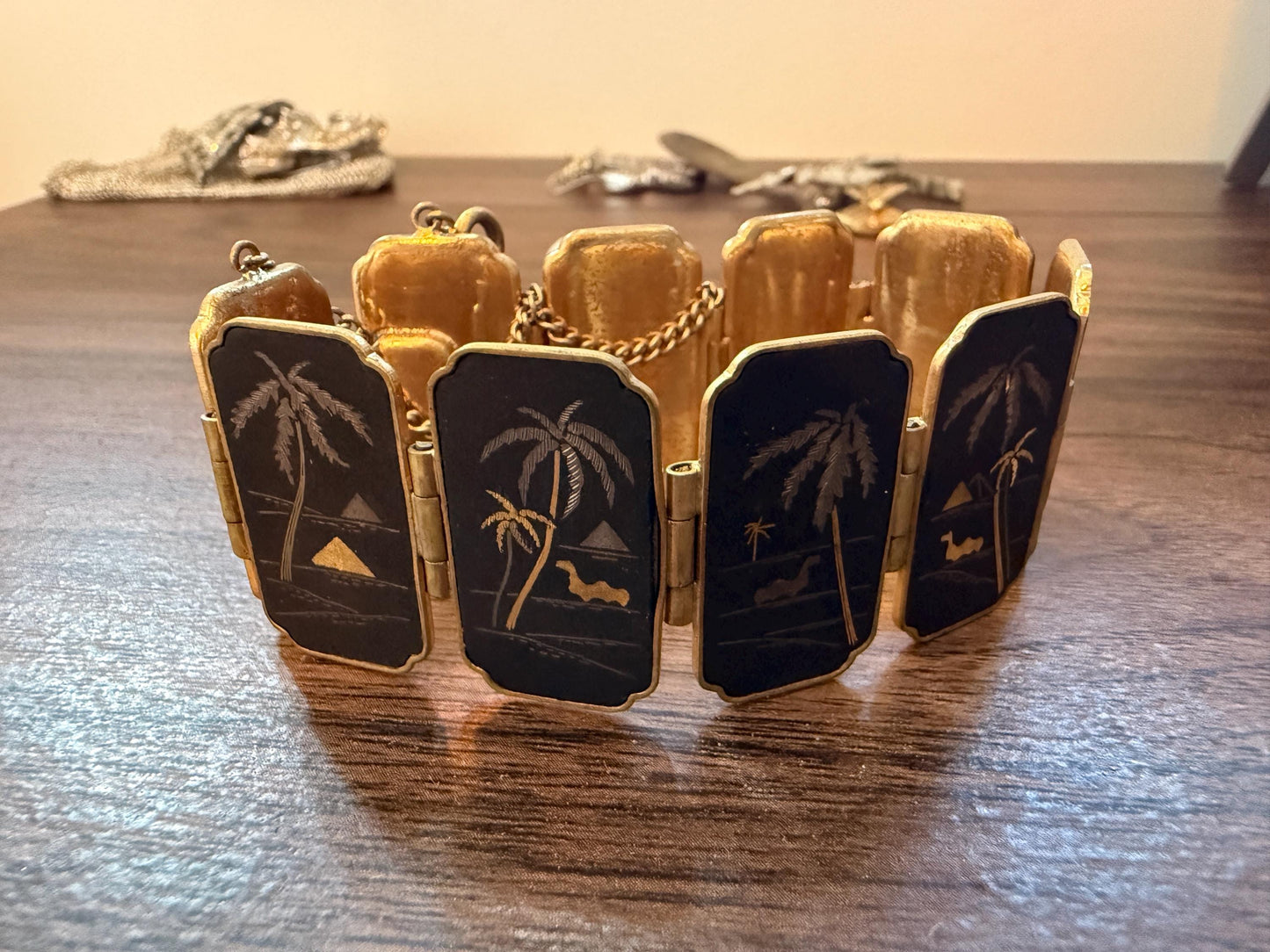 Vintage 1950s Japanese K24 Damascene Aden Souvenir Bracelet – Gold Silver Inlay Palm Trees Camels
