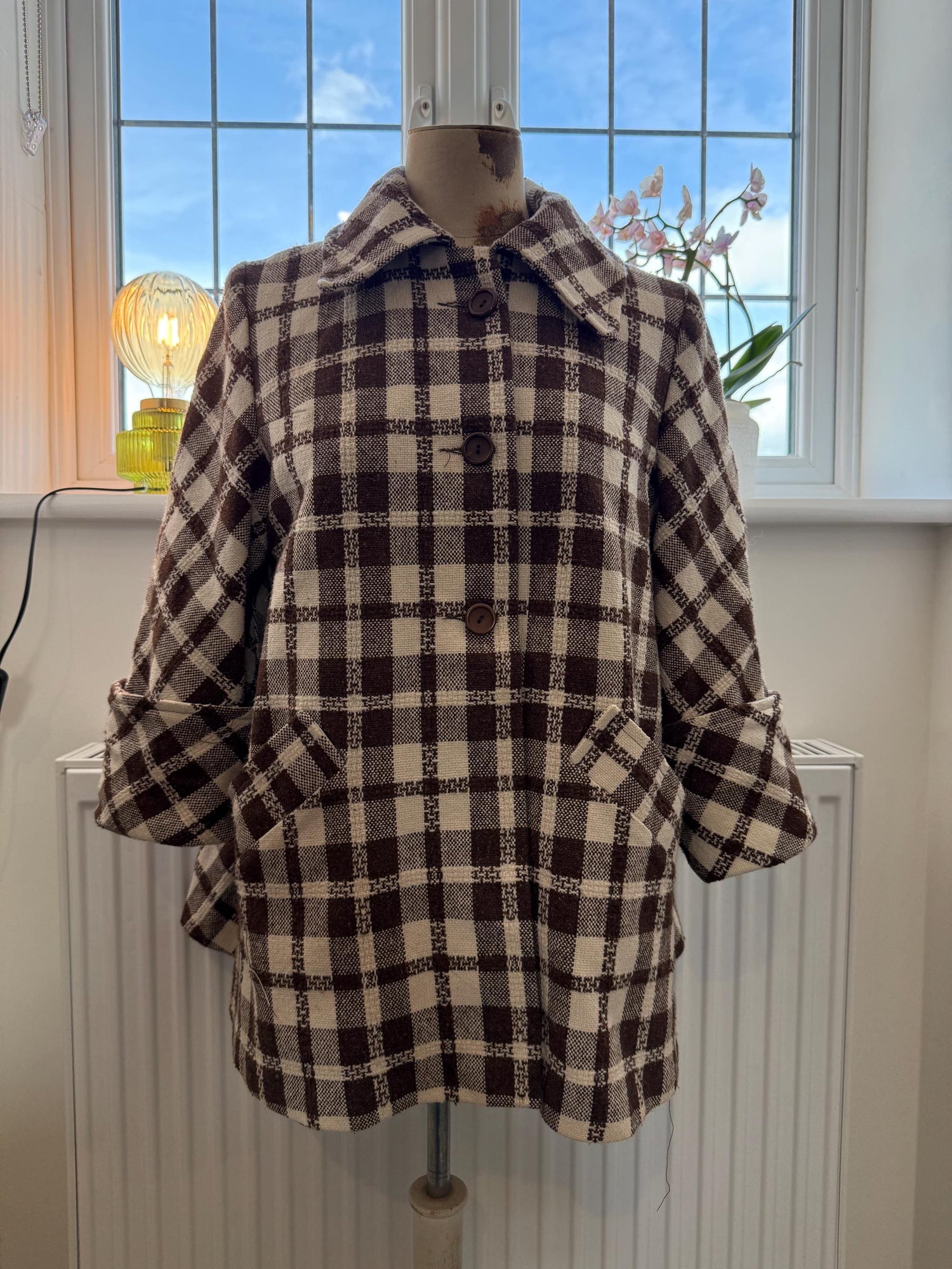 Vintage 1950s Swing Coat – Brown Check Lightweight Overcoat, 3/4 Sleeve Turn Up, Slanted Pocket Midcentury Style