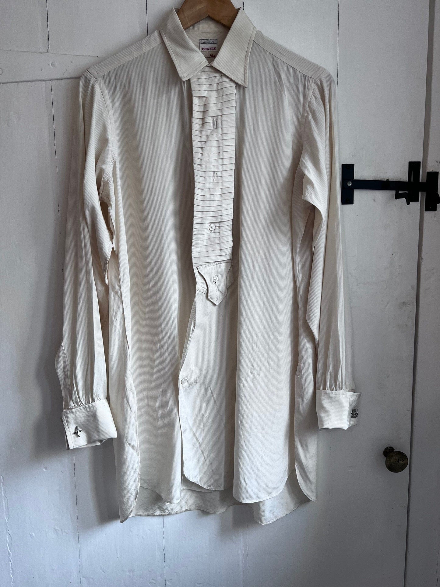 Vintage 1960s Dress Shirt Turnbull & Asser Bespoke Cream Silk Pleated Tuxedo Shirt ,  vintage dress shirt, vintage shirt, men’s silk shirt