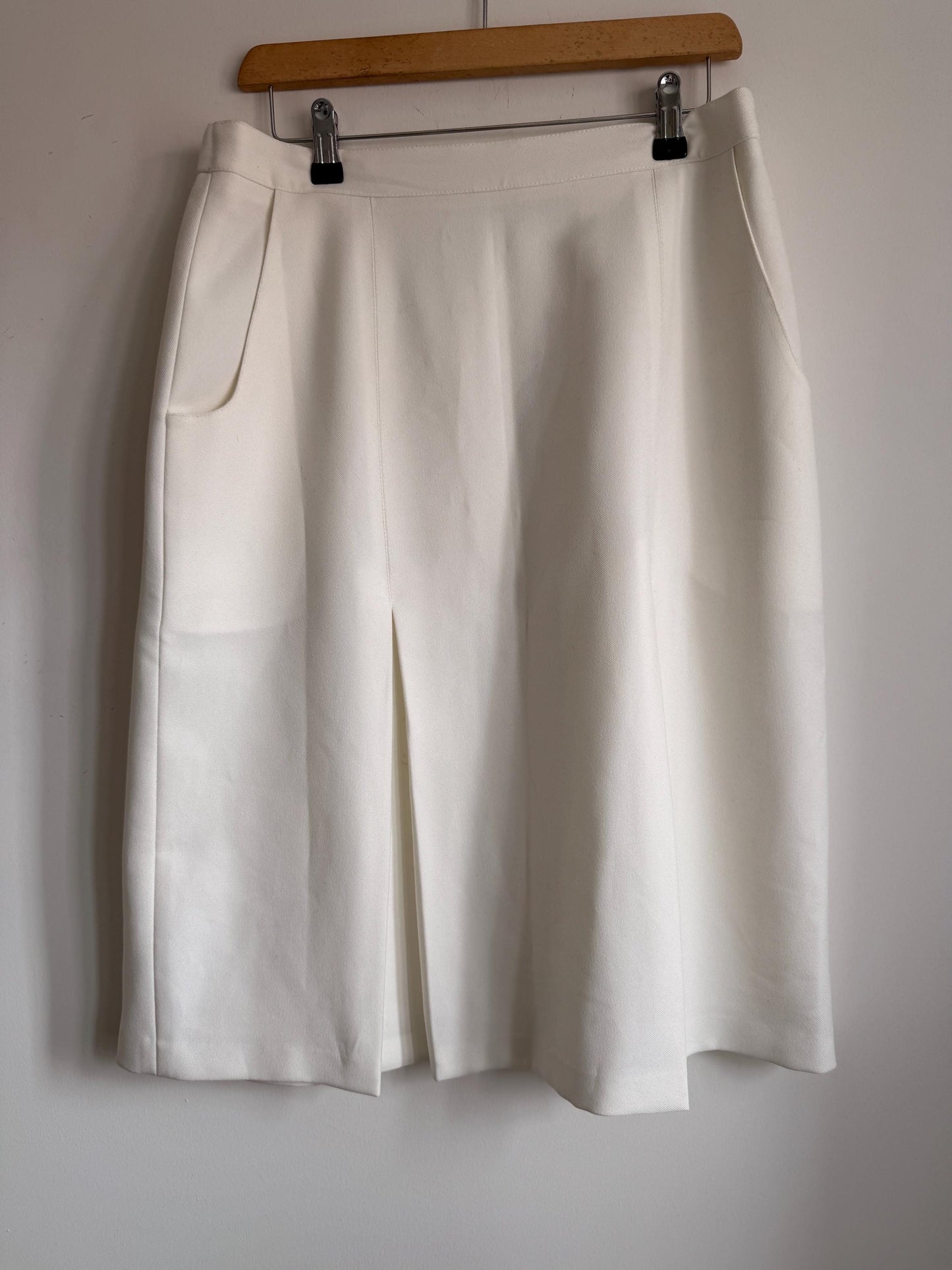 Vintage 1960s Ivory Cream Midi Skirt – Mod Pleated A-Line Skirt – Side Zip – Pocket – 60s 70s Vintage