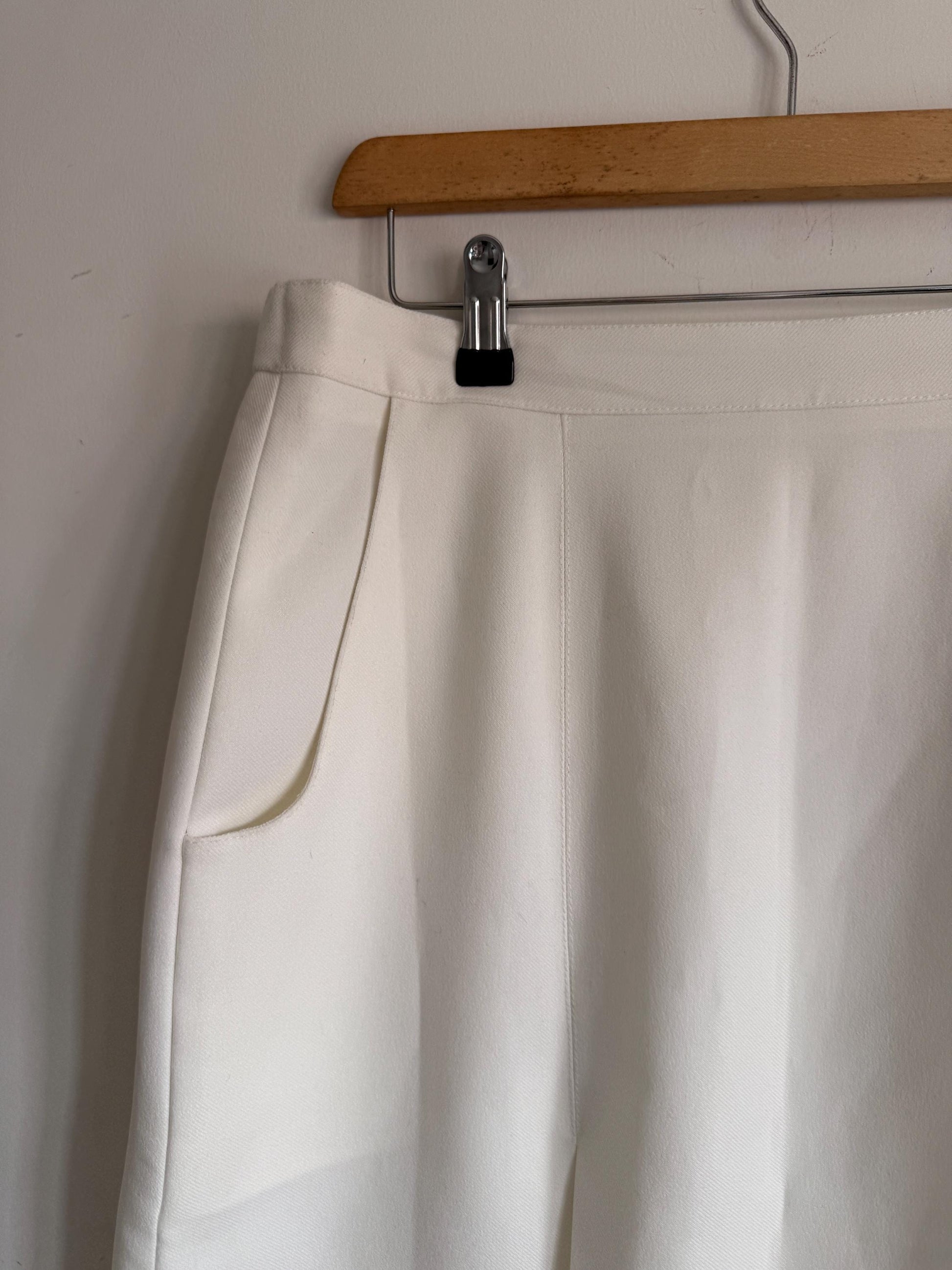 Vintage 1960s Ivory Cream Midi Skirt – Mod Pleated A-Line Skirt – Side Zip – Pocket – 60s 70s Vintage