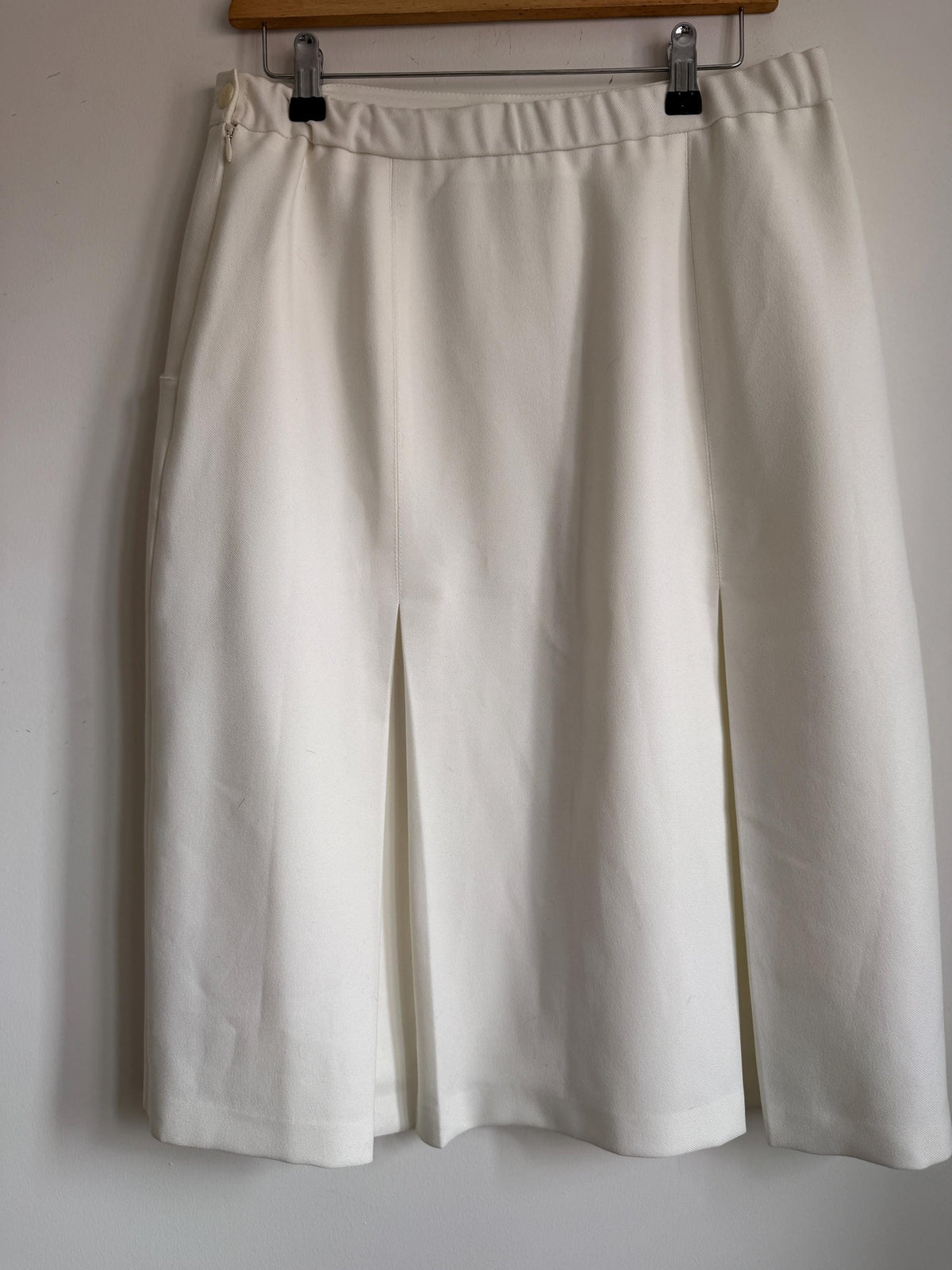 Vintage 1960s Ivory Cream Midi Skirt – Mod Pleated A-Line Skirt – Side Zip – Pocket – 60s 70s Vintage