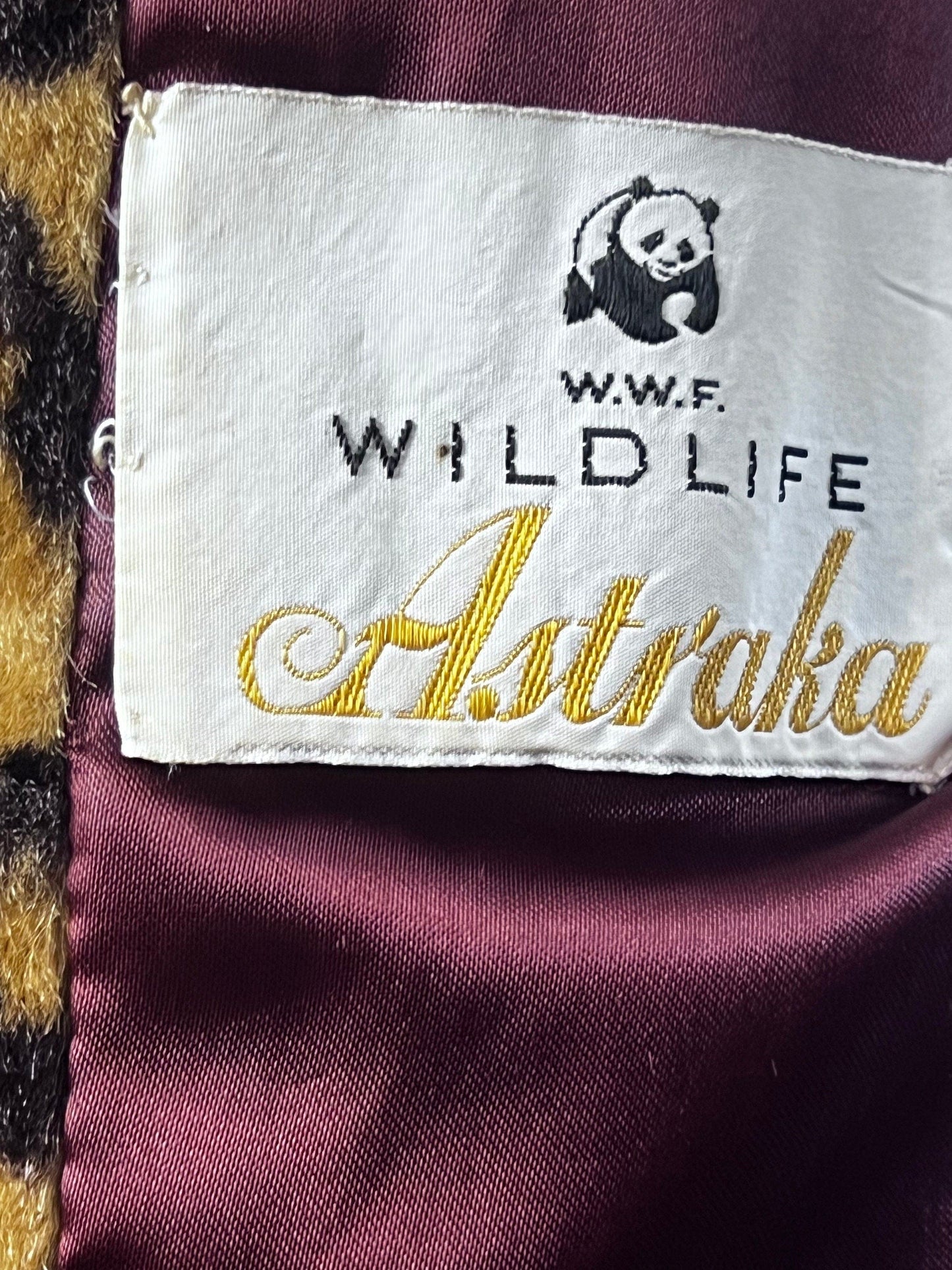 Vintage 1970s Astraka Wildlife Leopard Faux Fur Coat, Vintage Faux Fur Coat 70s Fur Coat WWF Fur Coat