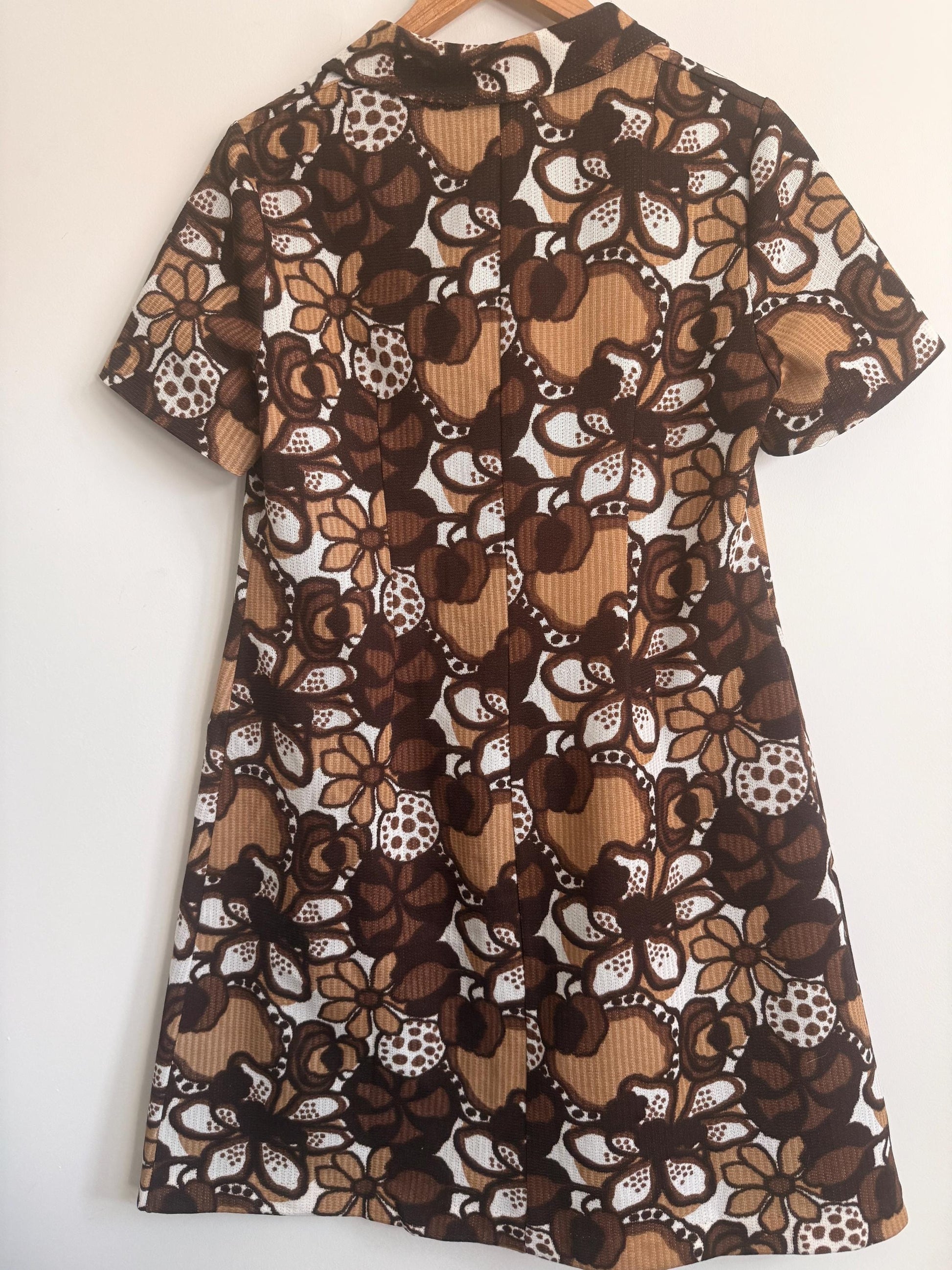 Vintage 1970s Brown Floral Mini Dress | Retro Mod Dress | Psychedelic Flower Print Dress | Collared A-Line Dress | UK 12