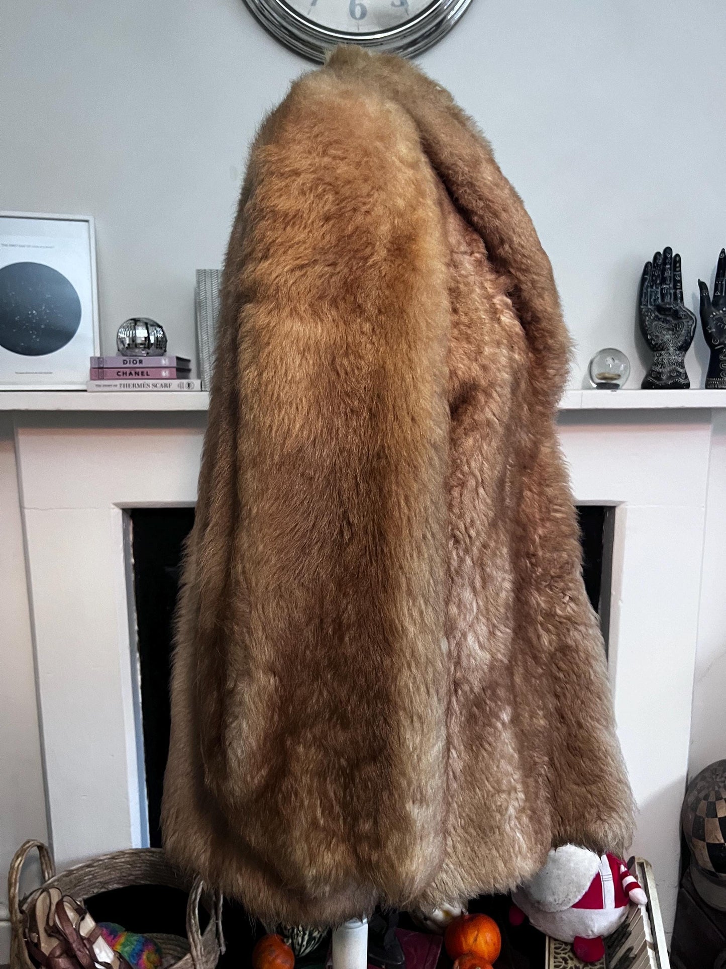 Vintage 1970s Faux Coney Fake Fur Coat, Vintage Faux Fur Coat 70s Fur Coat, Fur Coat, clasp fastened fur coat, vintage heavy fur coat, 70s