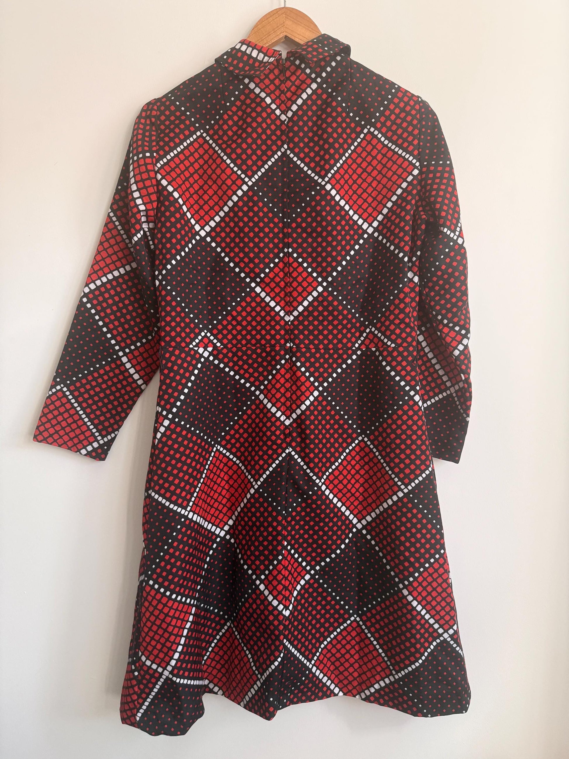 Vintage 1970s Hucke Mod Dress | Red Black Geometric Print Dress | Long Sleeve Shirt Dress | Retro Mini Dress | German Vintage | UK 10