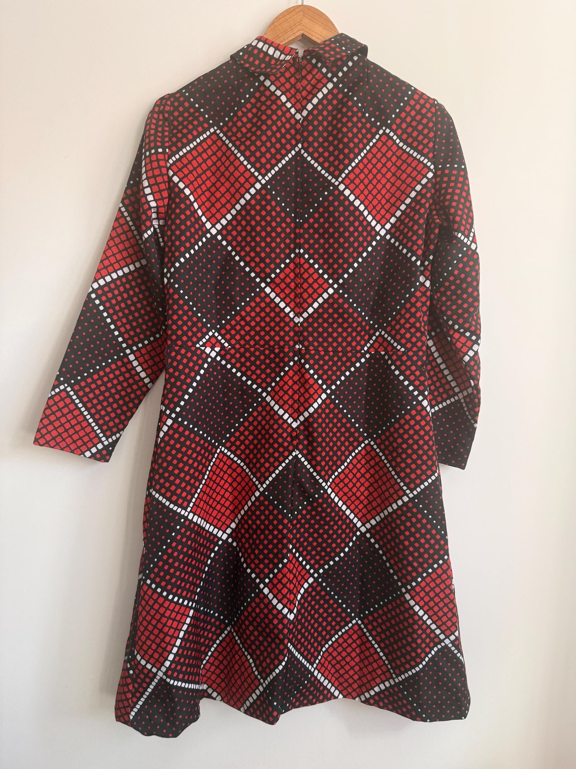 Vintage 1970s Hucke Mod Dress | Red Black Geometric Print Dress | Long Sleeve Shirt Dress | Retro Mini Dress | German Vintage | UK 10