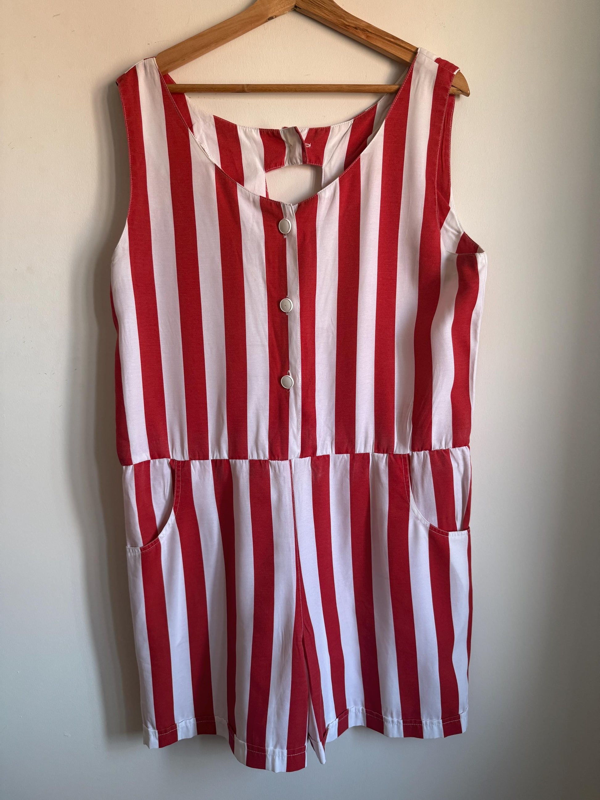 Vintage 1980s Red & White Striped Playsuit – Sleeveless Cotton Romper with Pockets – UK 14–16