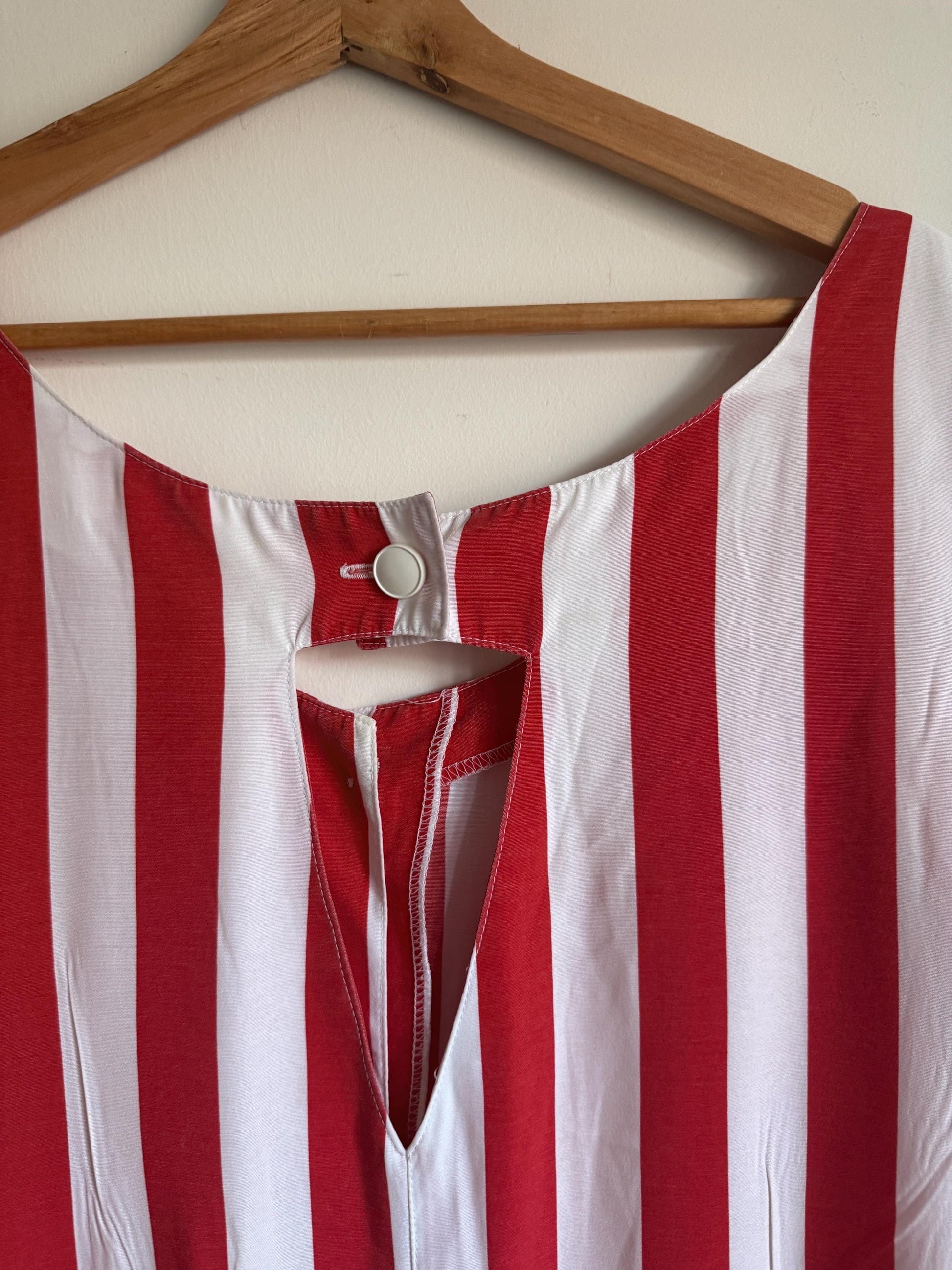 Vintage 1980s Red & White Striped Playsuit – Sleeveless Cotton Romper with Pockets – UK 14–16