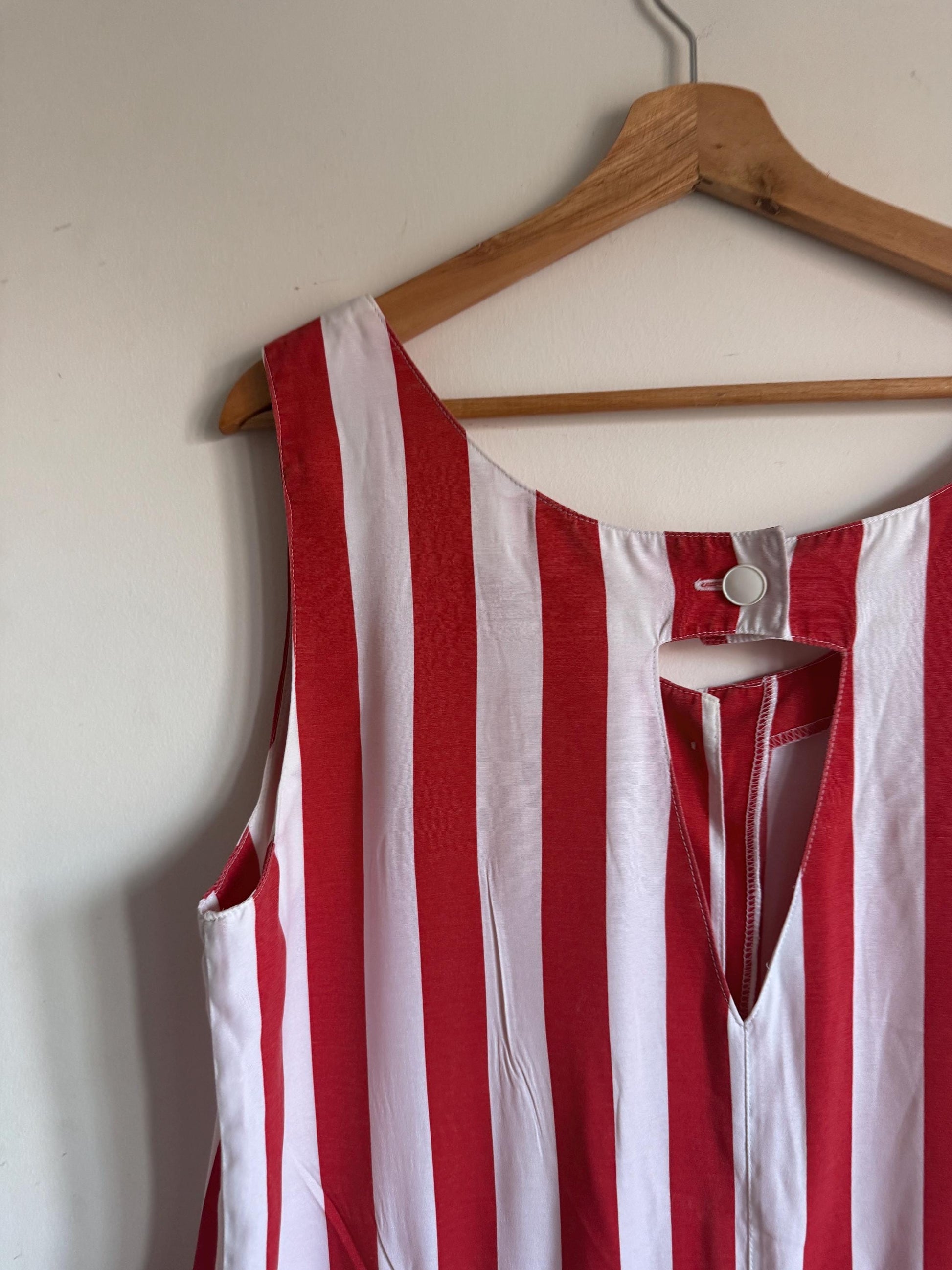 Vintage 1980s Red & White Striped Playsuit – Sleeveless Cotton Romper with Pockets – UK 14–16