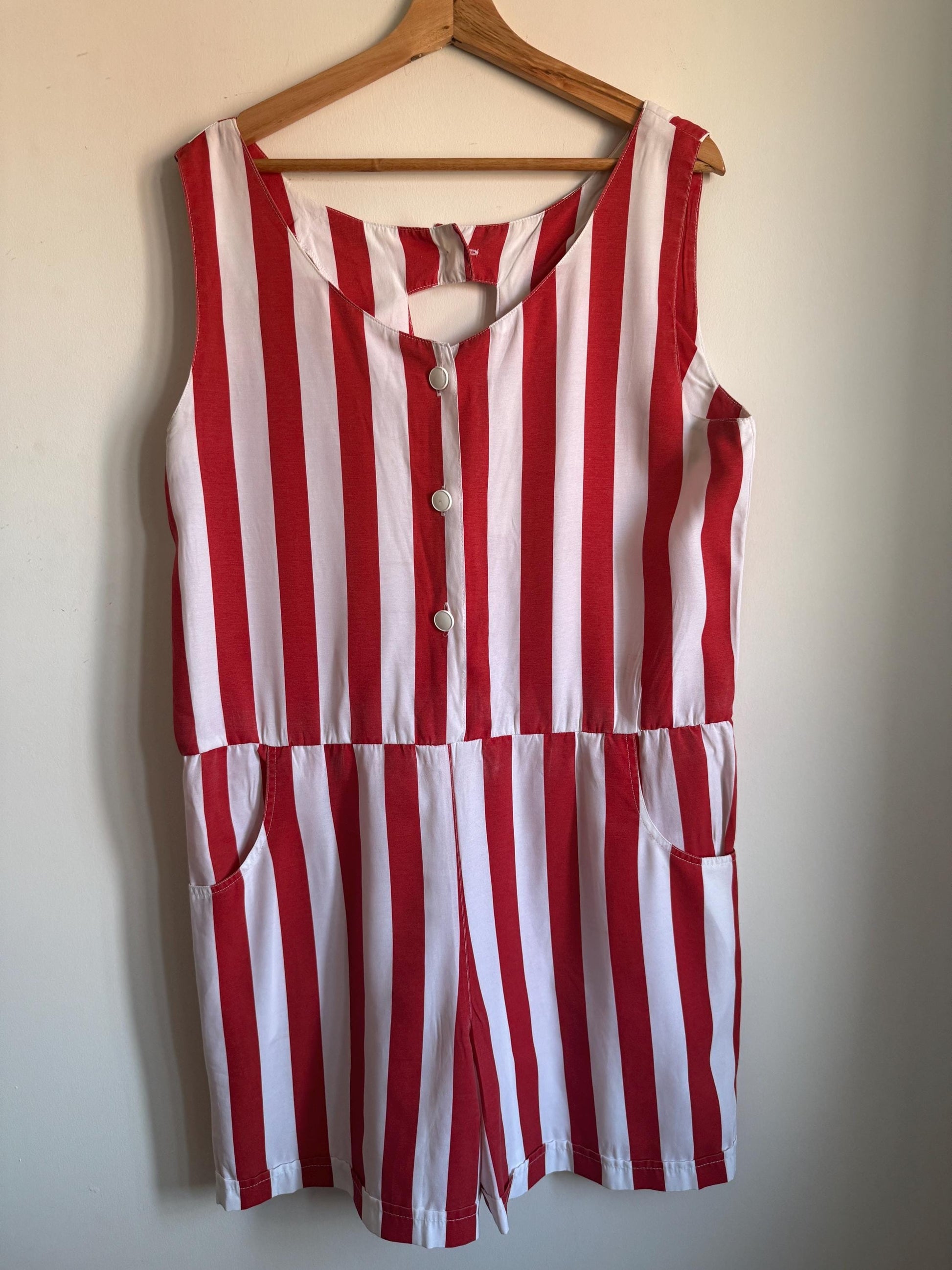 Vintage 1980s Red & White Striped Playsuit – Sleeveless Cotton Romper with Pockets – UK 14–16