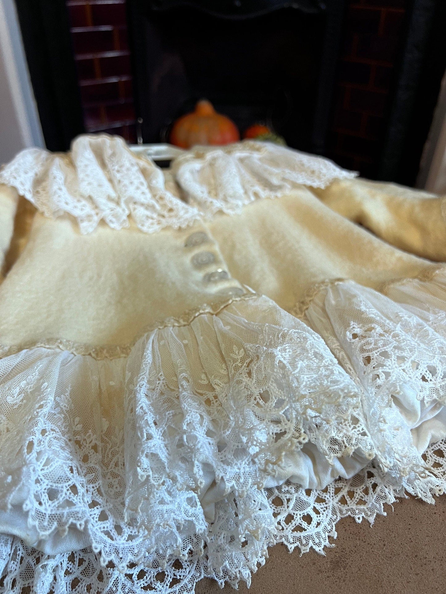 Vintage 40s childrens wool cream wool and lace coat | 1940s wool single breasted swing coat with fluted sleeves and lace details 1940s Coat