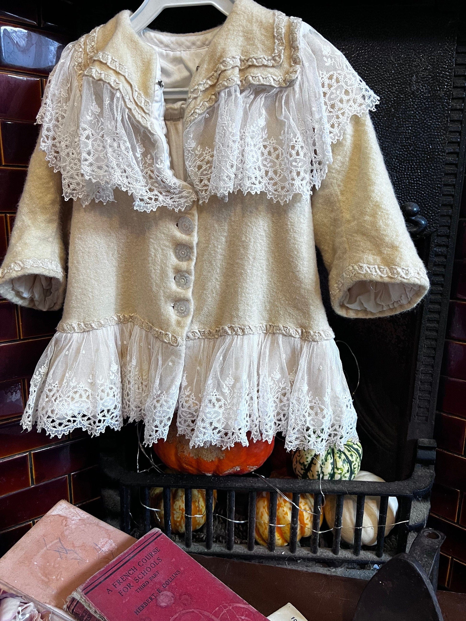 Vintage 40s childrens wool cream wool and lace coat | 1940s wool single breasted swing coat with fluted sleeves and lace details 1940s Coat