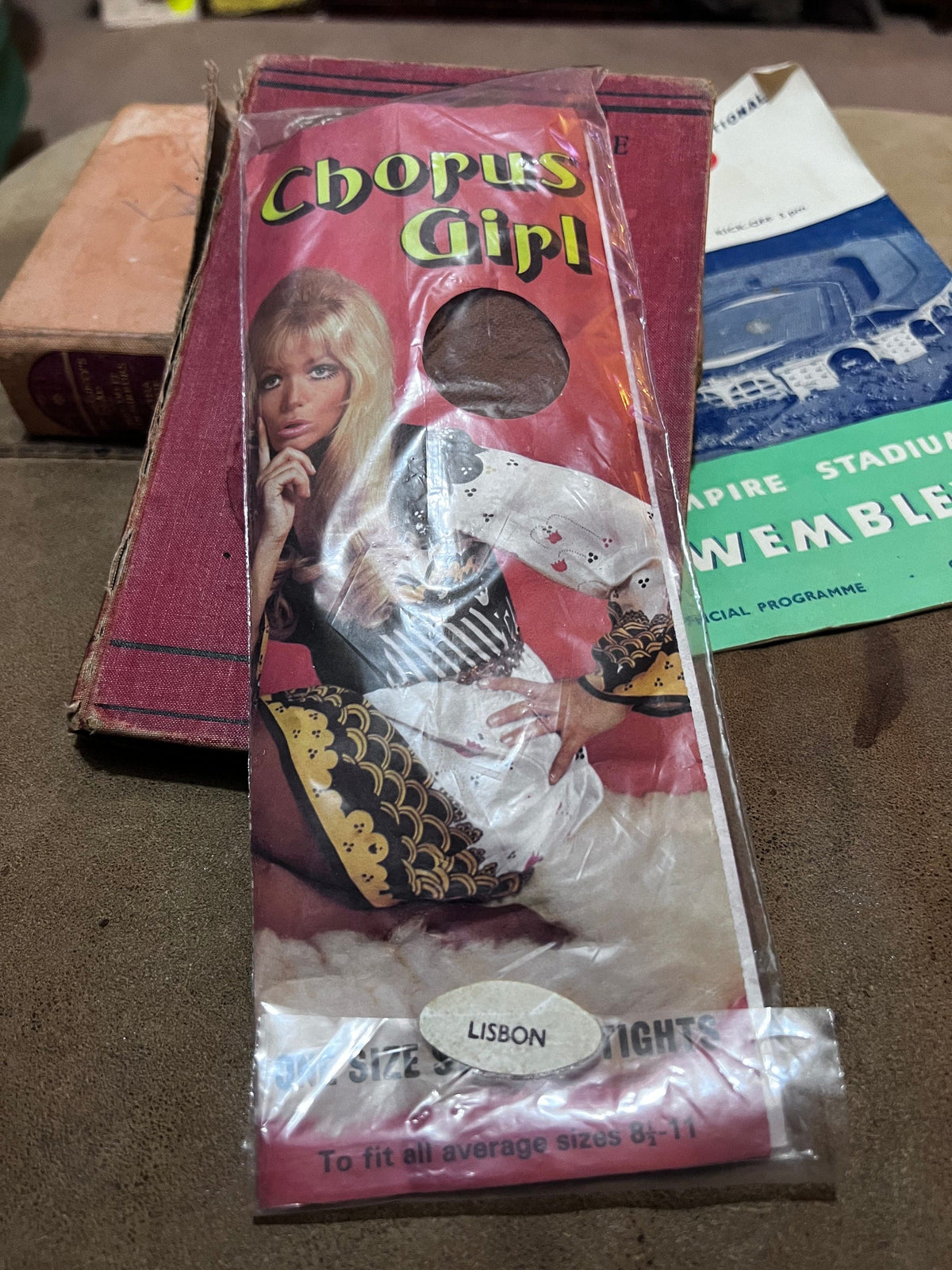 Vintage Tights Womens Chorus Girl Dark Tan (Lisbon) Deadstock Tights Brown Retro 60s 70s 1960s 1970s New in Packaging, vintage tights, panty