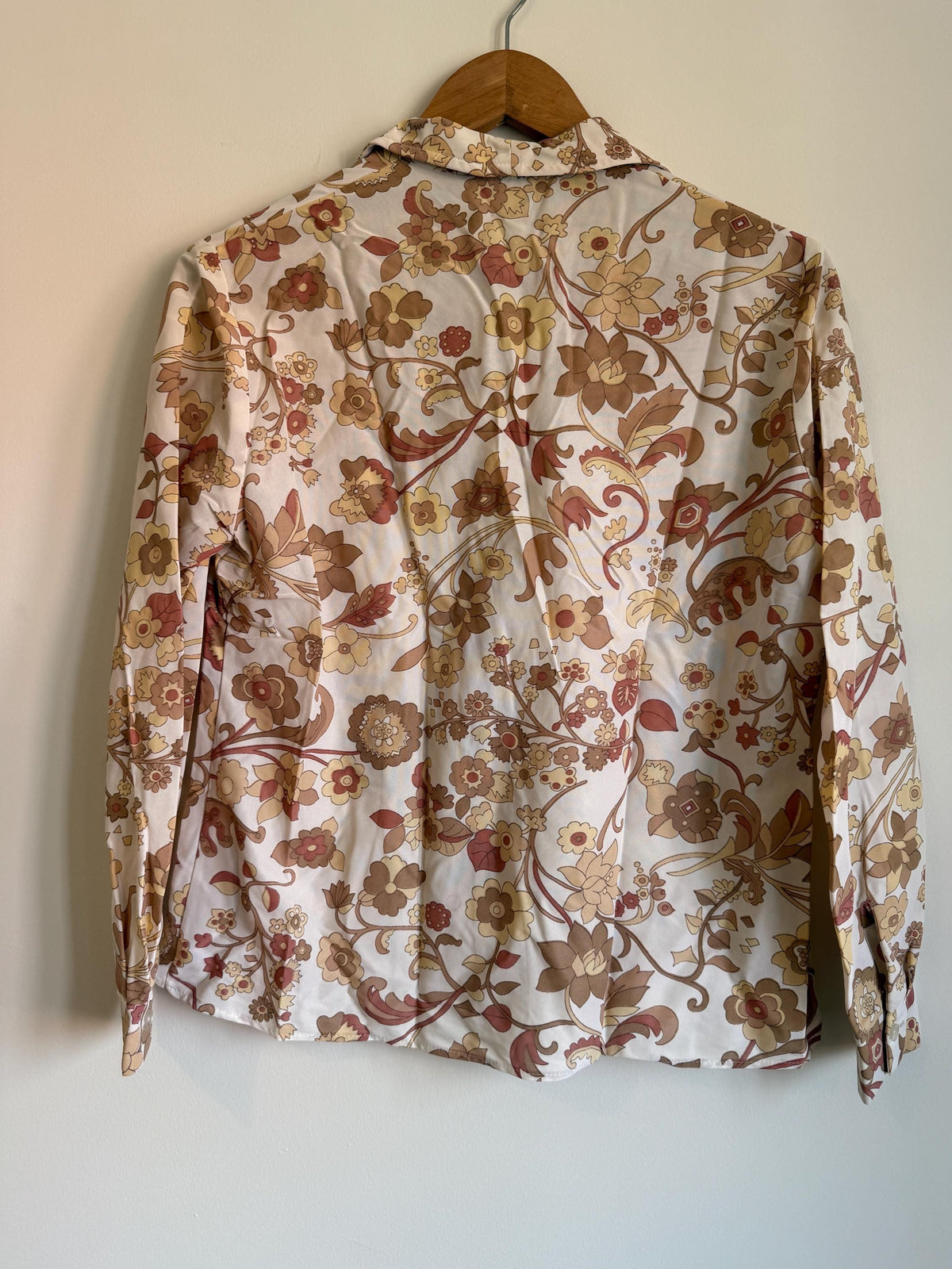 Vintage 70s Floral Blouse UK 8-10 | Cream Boho Long Sleeve Shirt | Romantic Retro Polyester Top Cottagecore Vintage