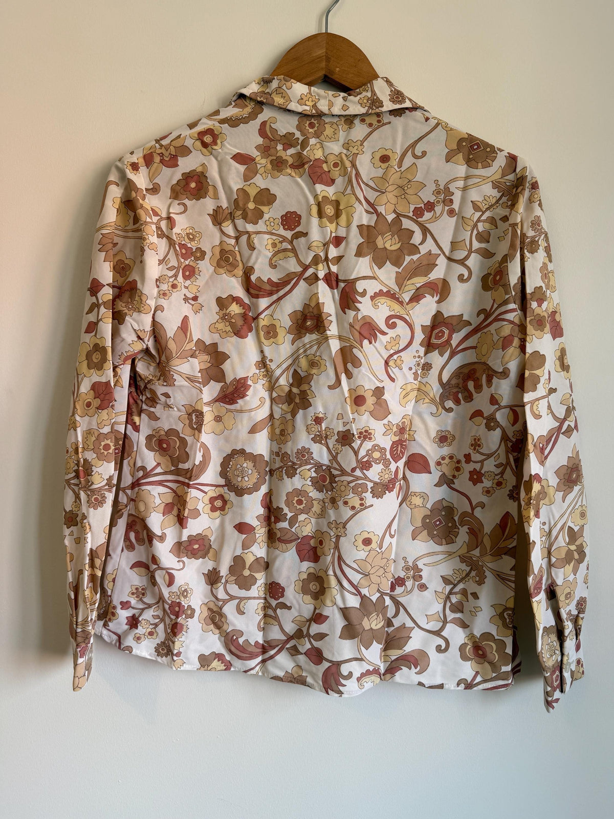 Vintage 70s Floral Blouse UK 8-10 | Cream Boho Long Sleeve Shirt | Romantic Retro Polyester Top Cottagecore Vintage