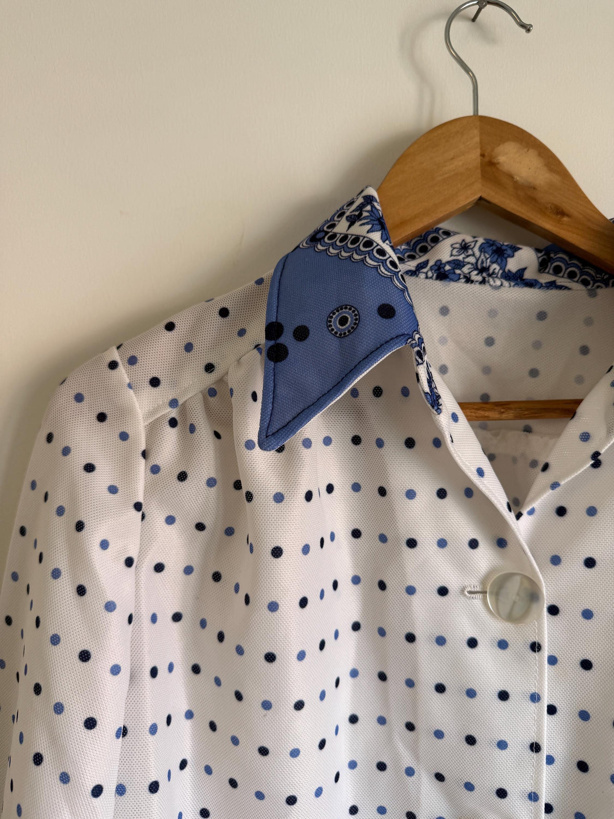 Vintage 70s Polka Dot Blouse UK 12-14 | Blue & White Polyester Top with Paisley Bandana Collar | Retro Long Sleeve Shirt