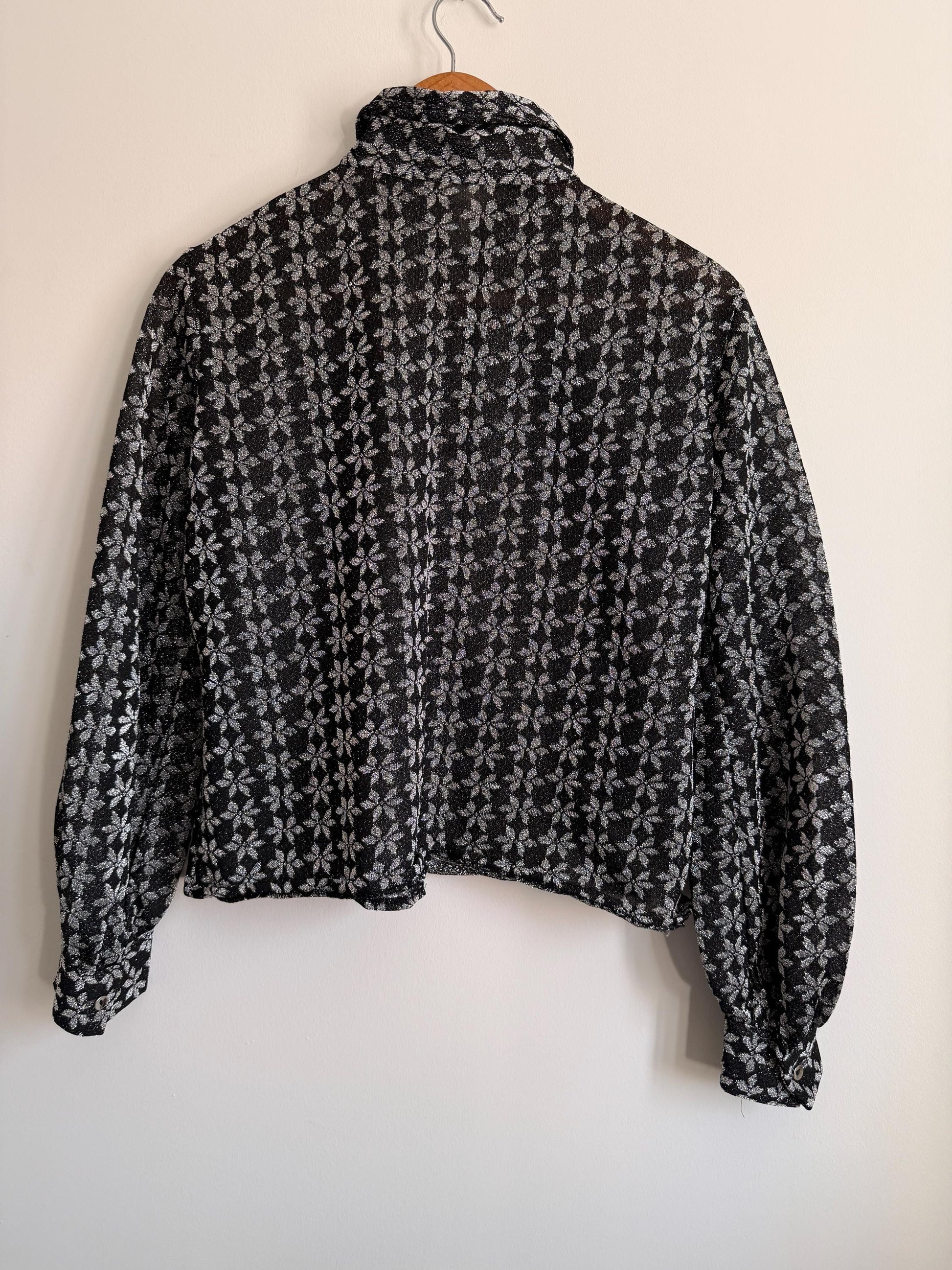 Vintage 80s Black Floral Blouse | Monochrome Button Up Shirt | Cropped Vintage Top | Long Sleeve Floral Blouse | Cottagecore Shirt ,