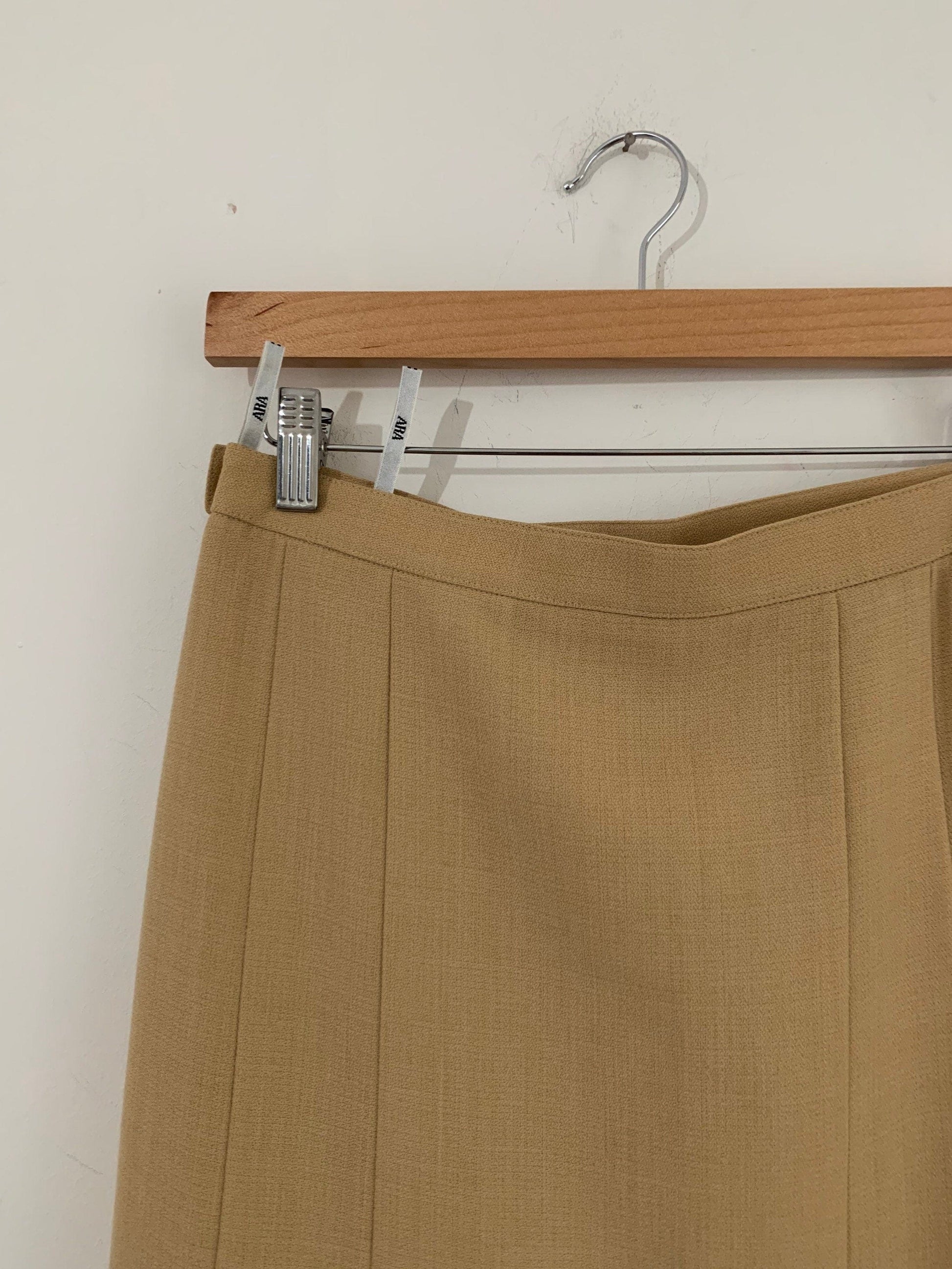 Vintage A Line Skirt BoxPleat Midi Length Dark Mustard Yellow UK 12-14