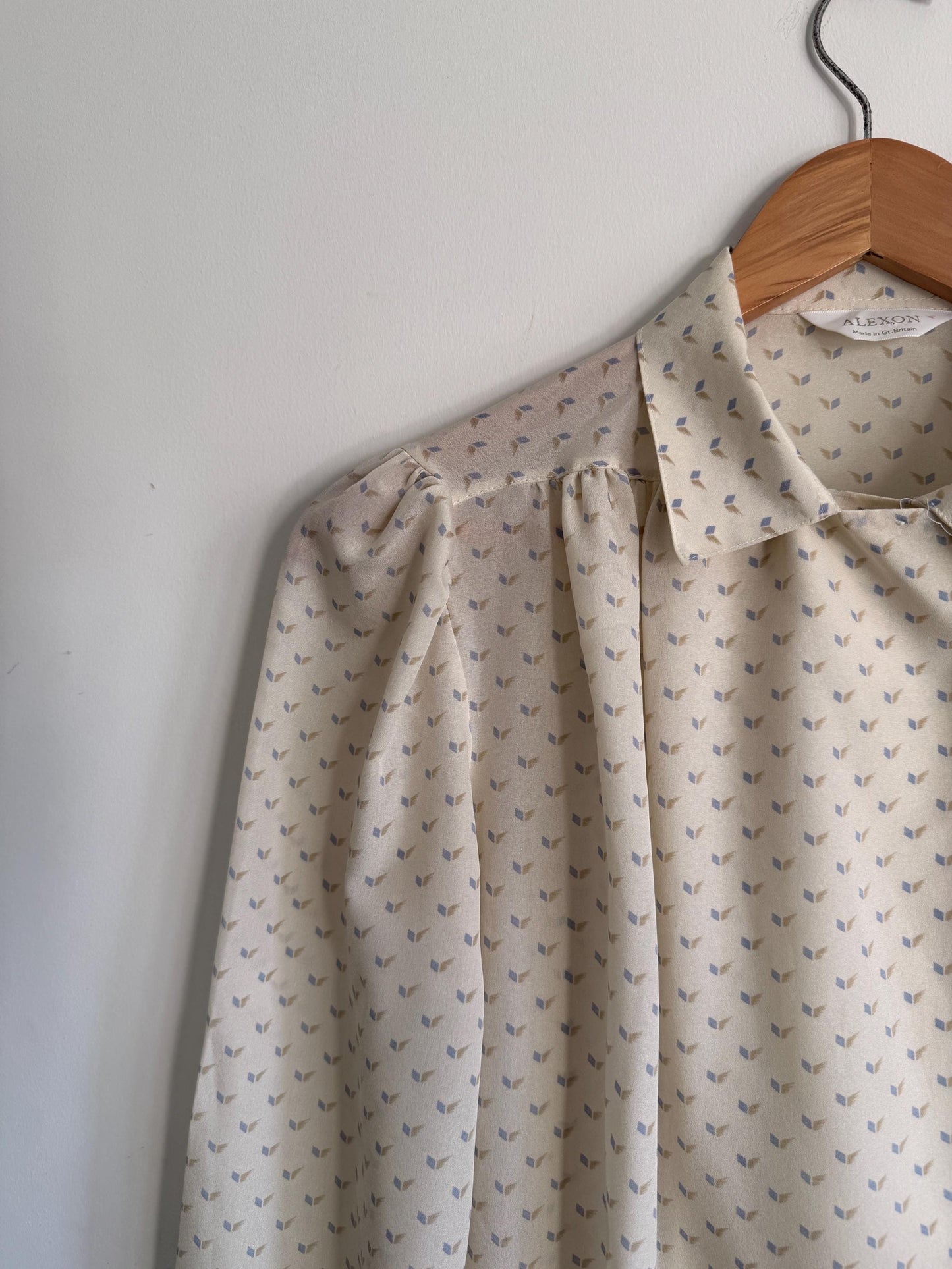 Vintage Alexon Cream Blouse Long Sleeve Printed Blouse Smart Vintage Shirt Secretary Blouse Office Wear Classic British Vintage