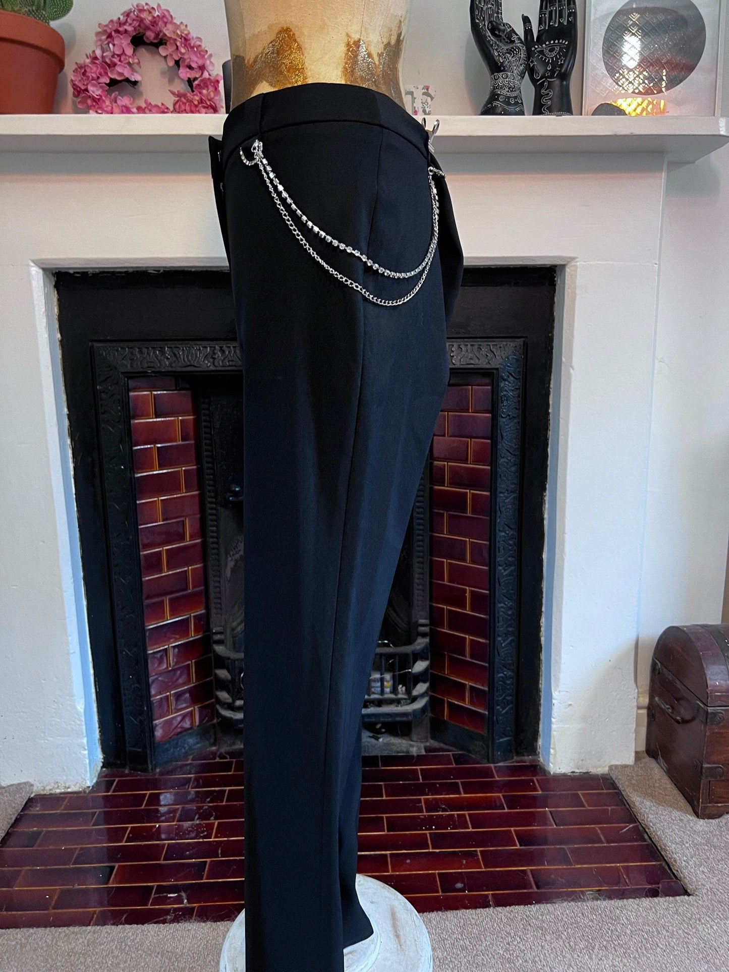 Vintage black trousers chain details high waisted ladies trousers black - UK8-12