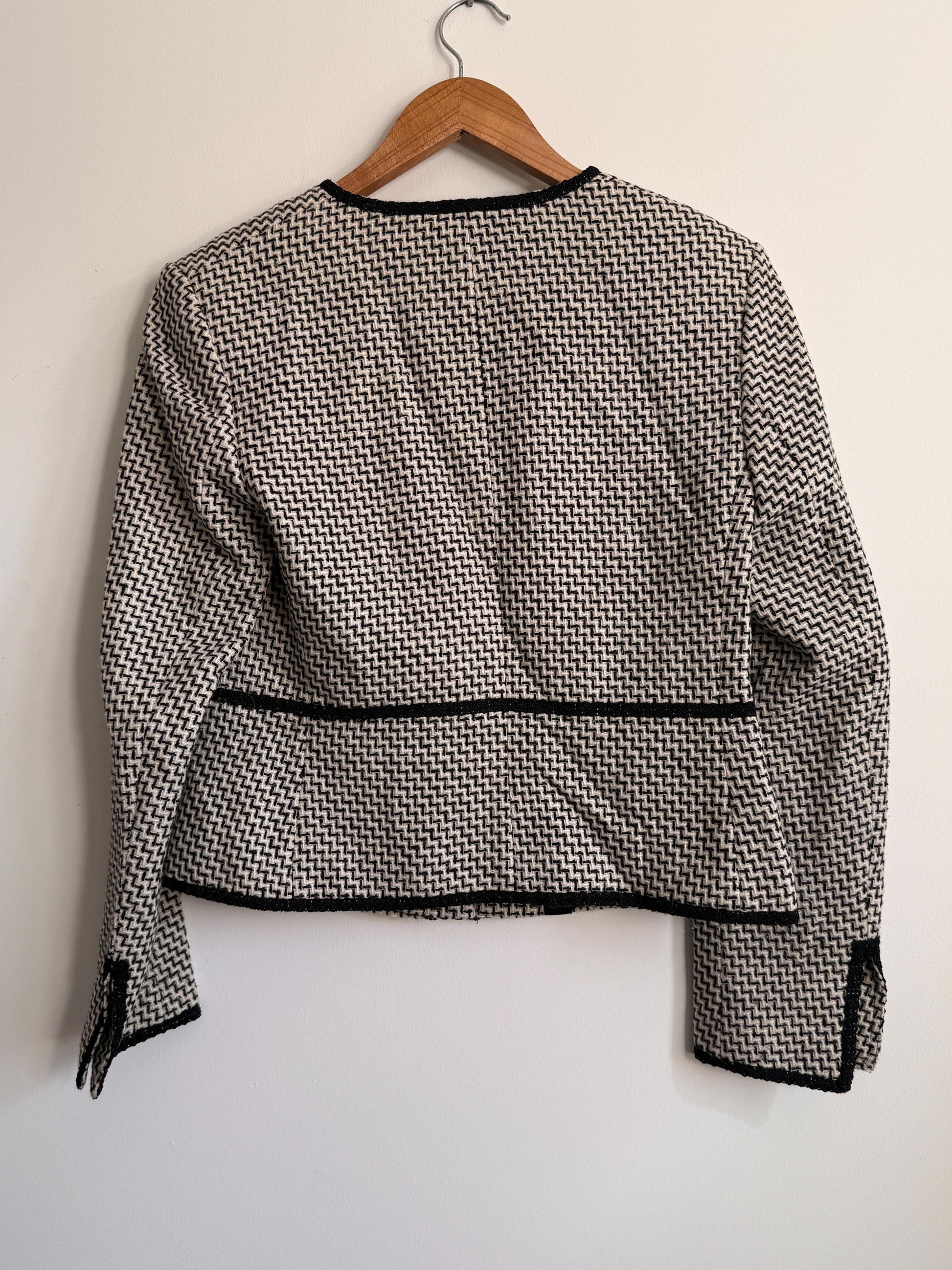 Vintage Black & White Tweed Jacket UK 12 | Houndstooth Style Cropped Jacket | Bouclé Jacket | Classic Parisian Blazer