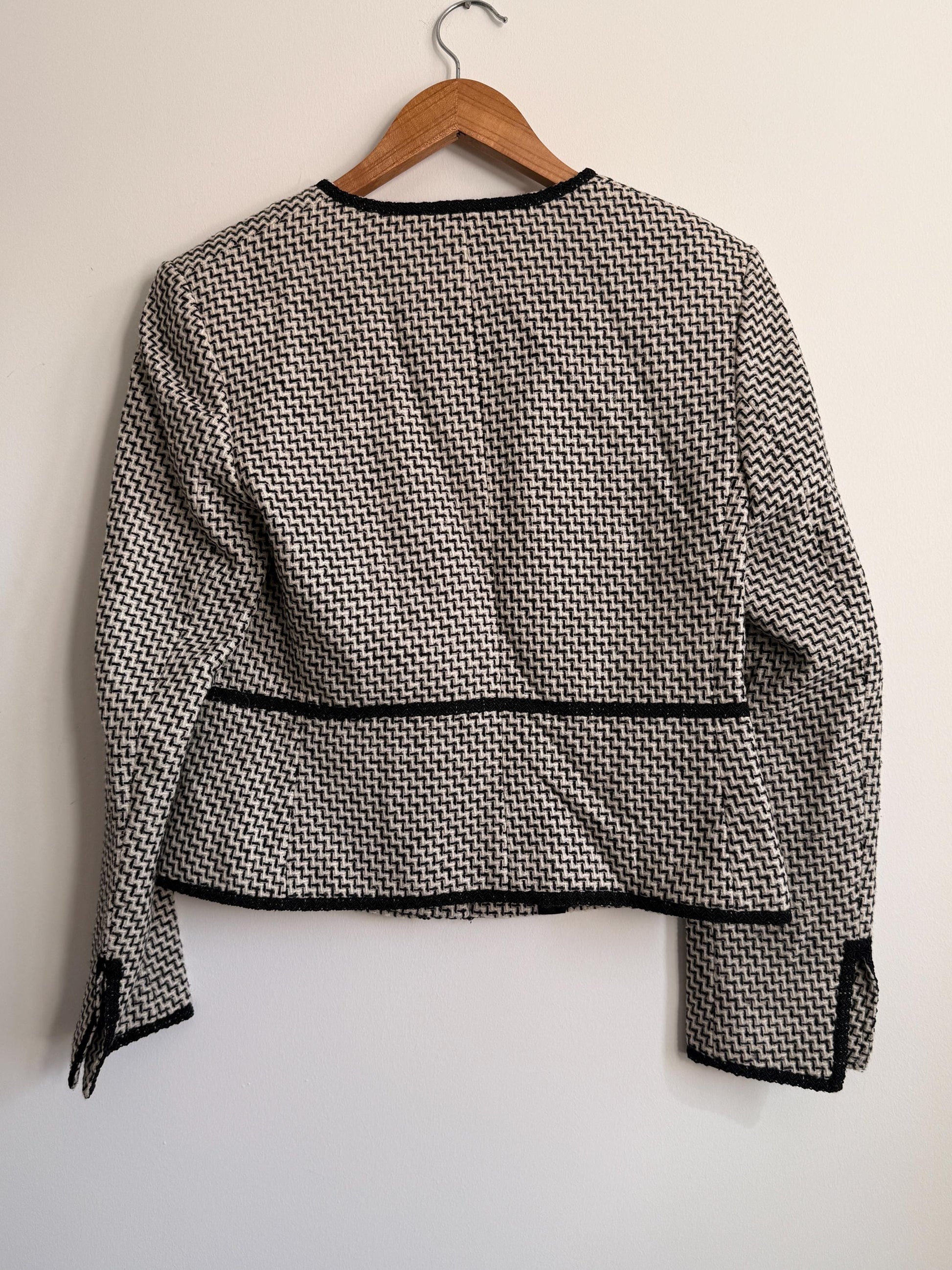 Vintage Black & White Tweed Jacket UK 12 | Houndstooth Style Cropped Jacket | Bouclé Jacket | Classic Parisian Blazer