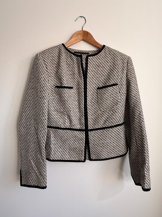 Vintage Black & White Tweed Jacket UK 12 | Houndstooth Style Cropped Jacket | Bouclé Jacket | Classic Parisian Blazer