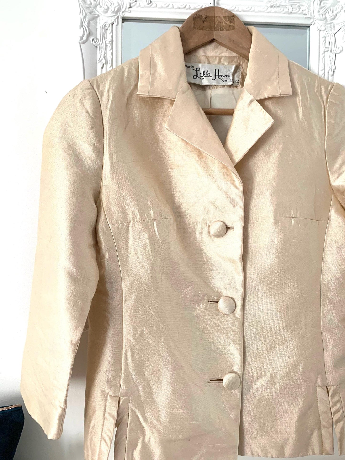 Vintage Silk Blazer Jacket - Silk Chiffon Lined - Cream Gold Sheen Ladies Day Jacket Absolutely Stunning - 1950s Immaculate Lilli Ann