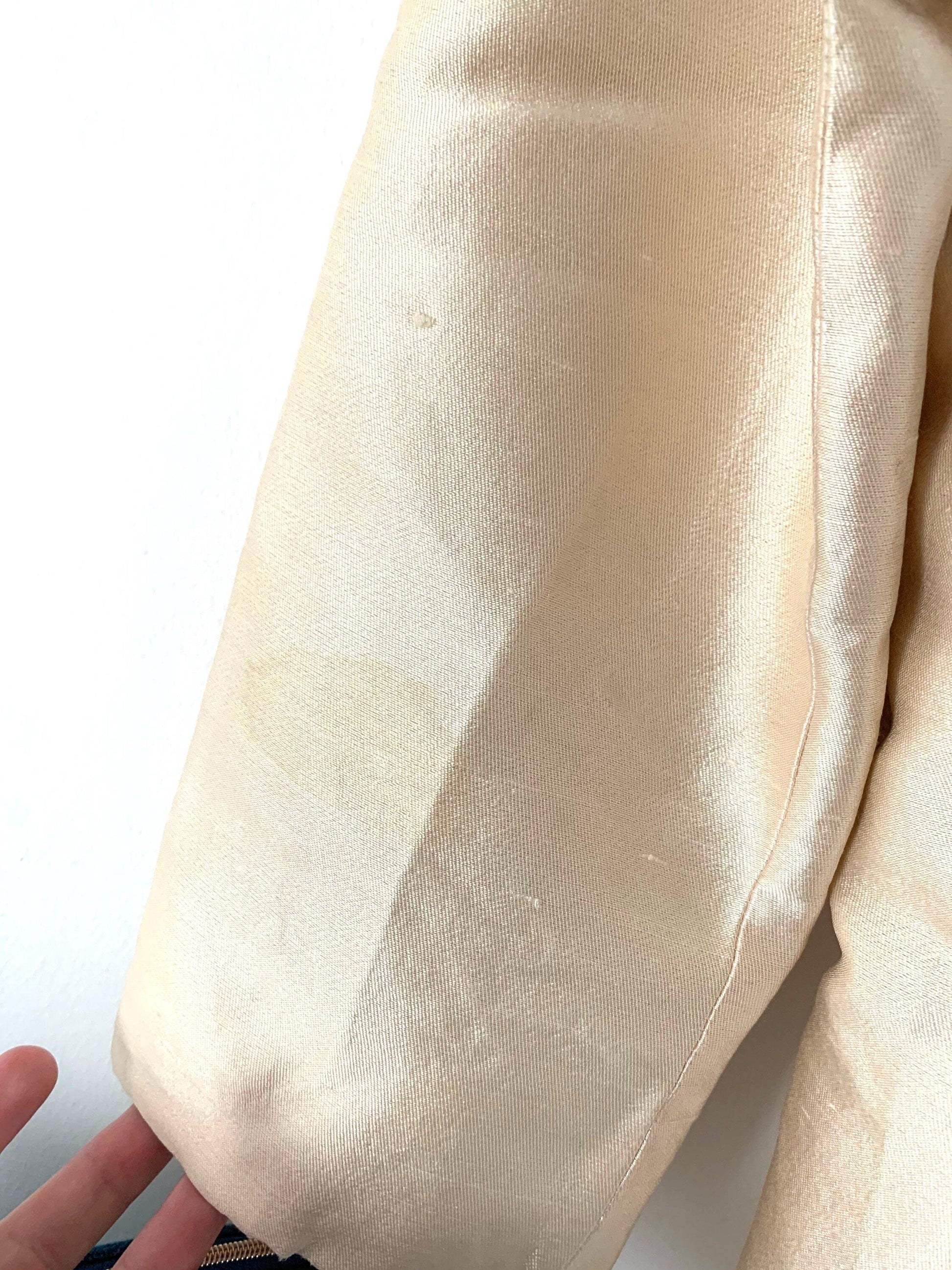 Vintage Silk Blazer Jacket - Silk Chiffon Lined - Cream Gold Sheen Ladies Day Jacket Absolutely Stunning - 1950s Immaculate Lilli Ann