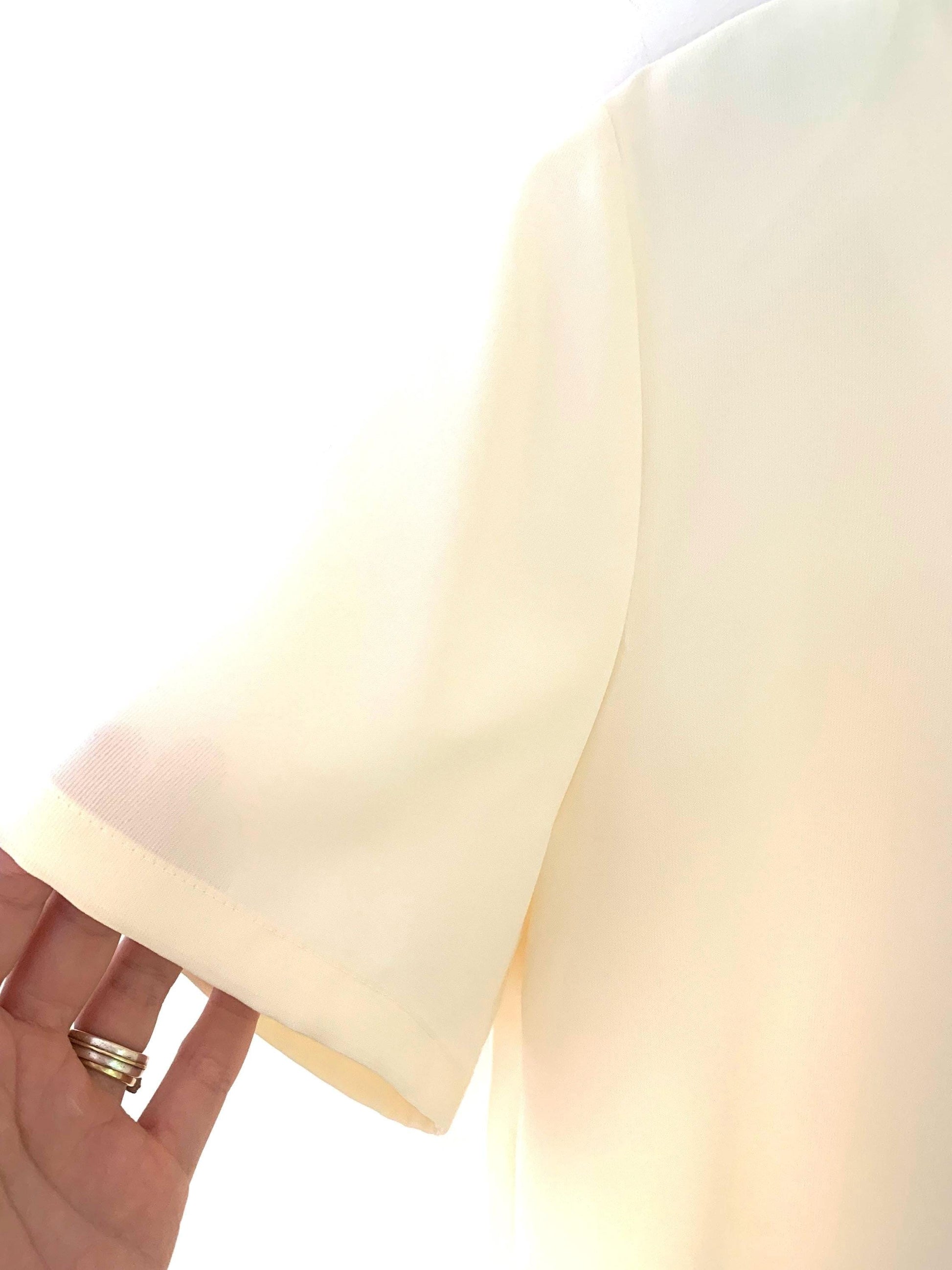 Pale yellow Vintage Blouse Semi Sheer Button Through Boxy short Sleeves - Size 14