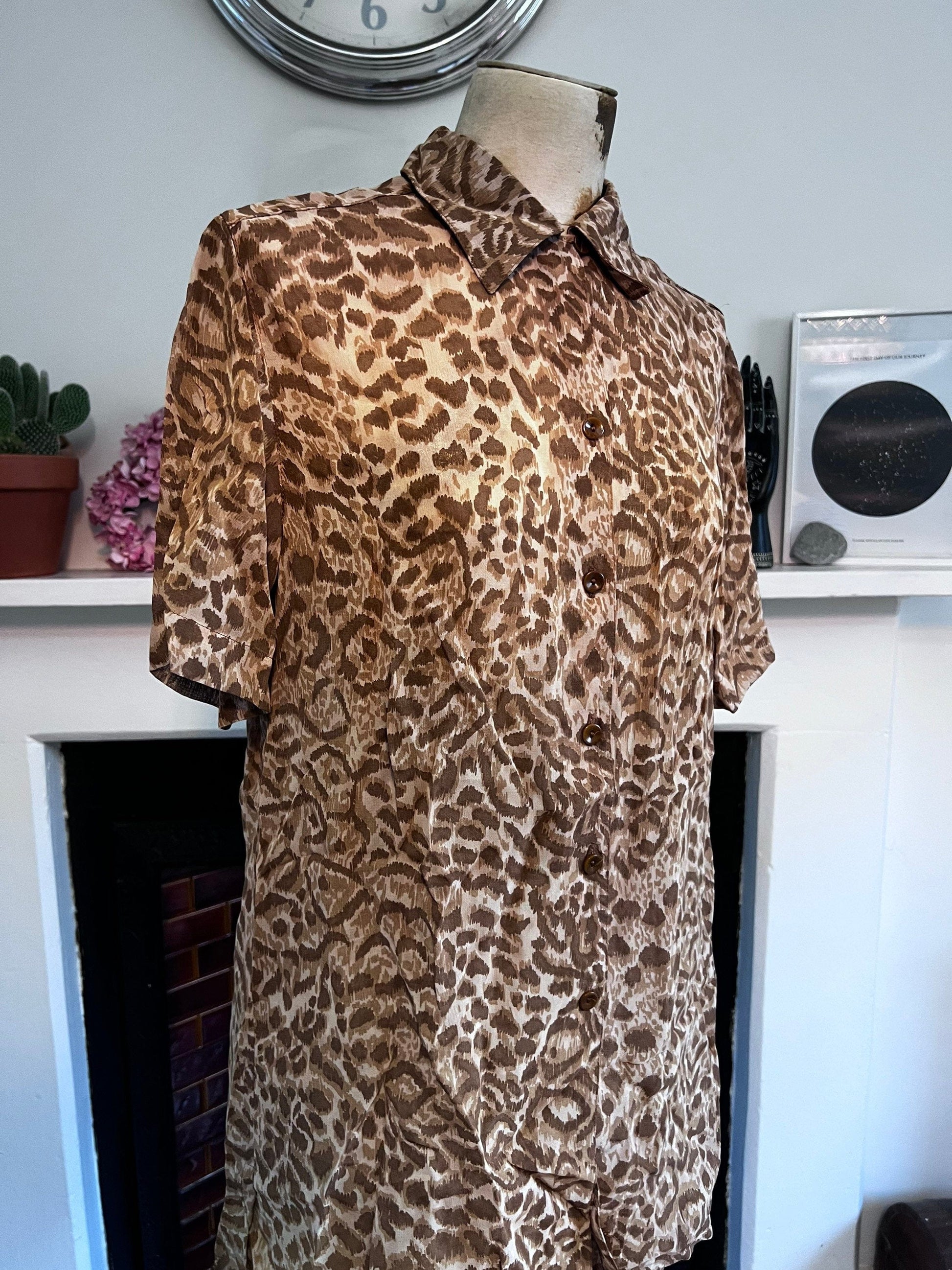 Vintage Blouse Sheer & Shorts Animal Print Suit longline oversize - Brown leopard Shirt Blouse EU36