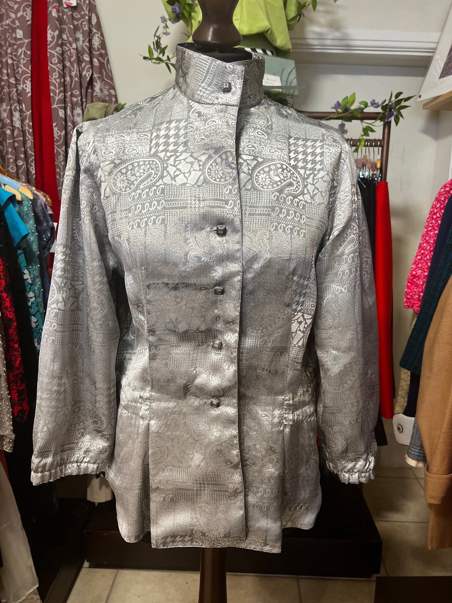 Vintage blouse Silver Blouse Paisley Mandarin collar Length Silver Grey UK Size 14
