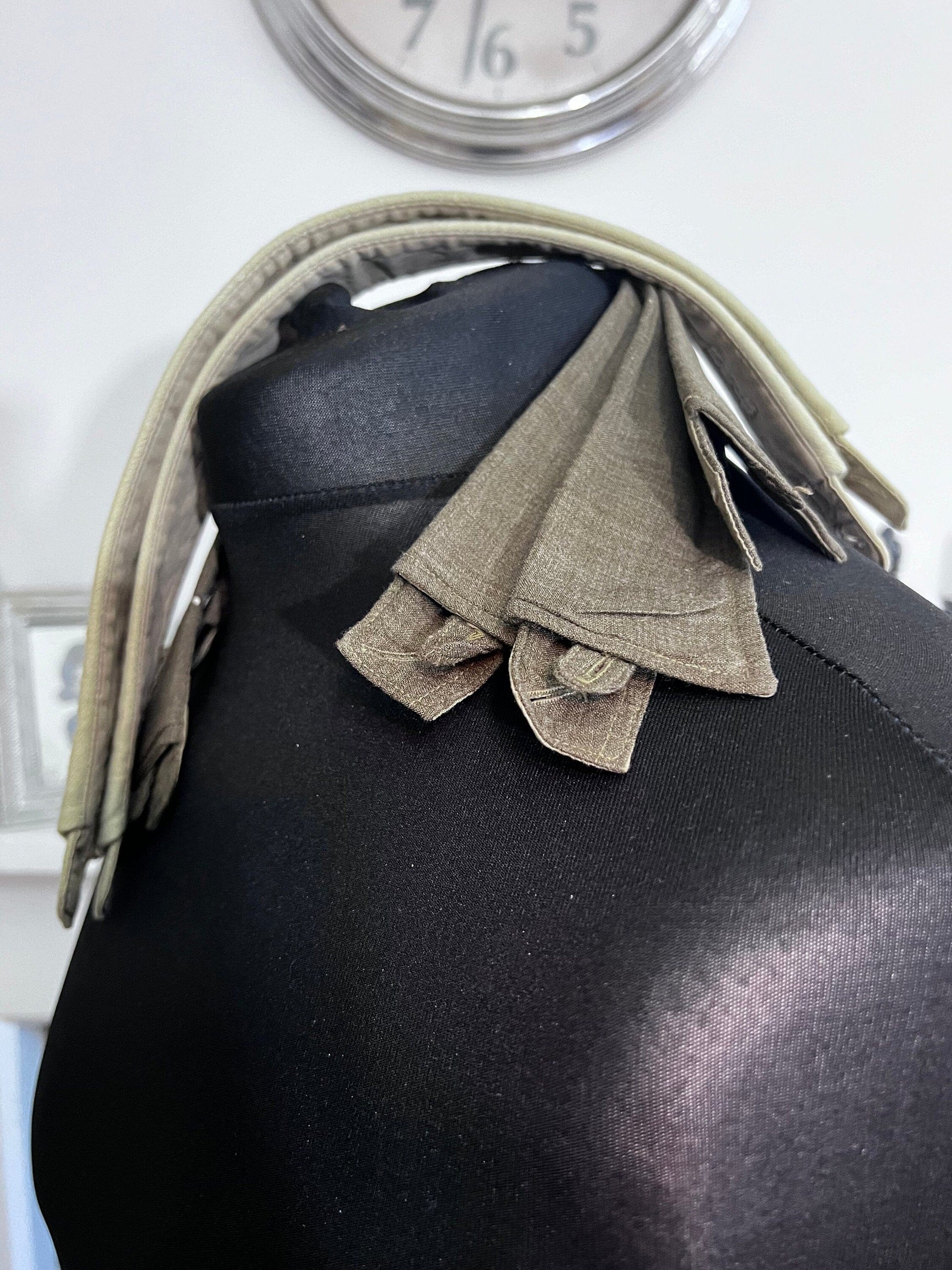 Vintage Detachable Collars 40s Mens WW2 Dated Shirt Collars 1940s Khaki Collars detachable collars, HTH 1944 5 Mens British army collar x 5