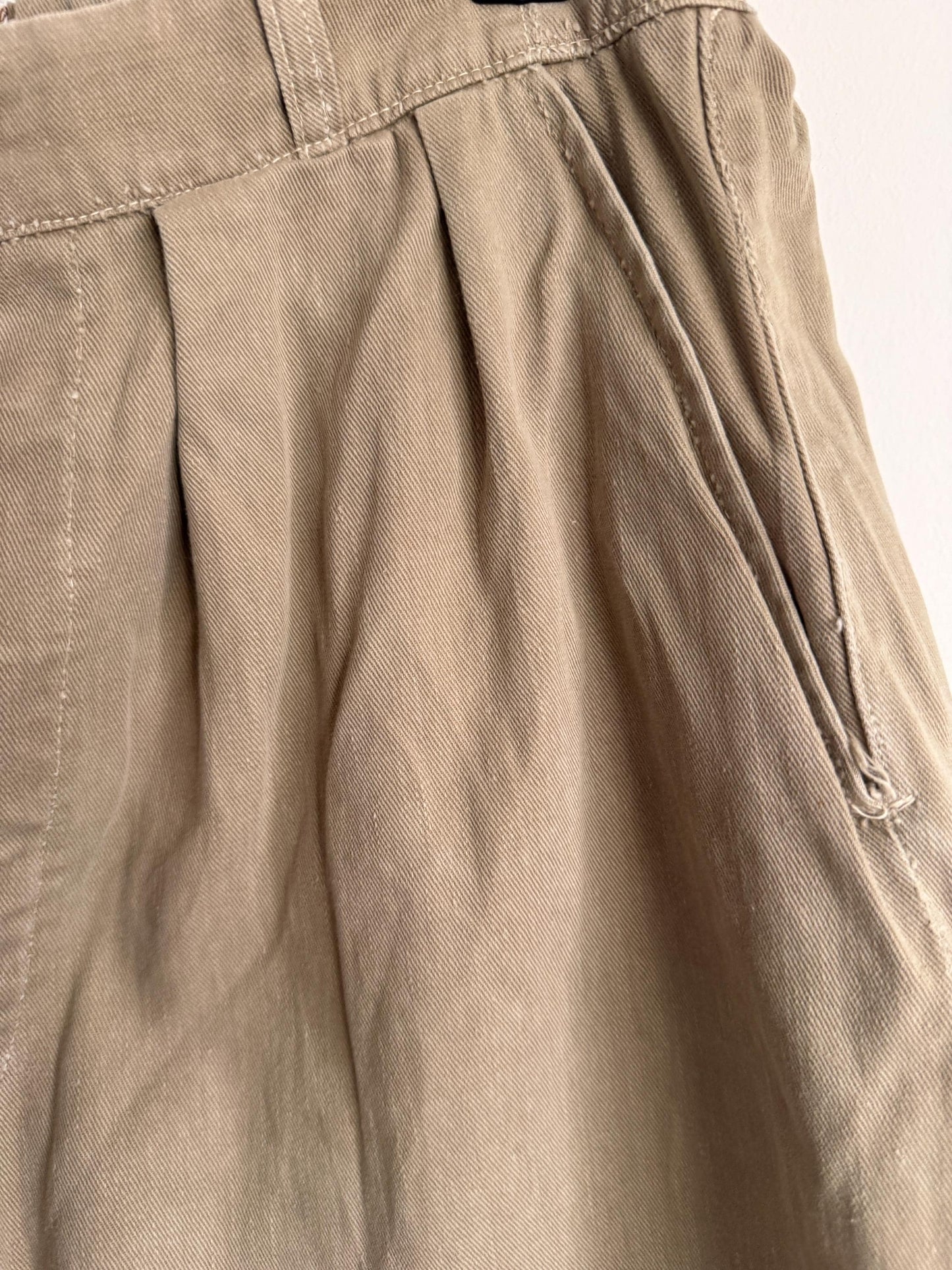 Vintage British Khaki Cotton Drill Shorts UWIN Made in England R F Carter Jonas Named Military Style