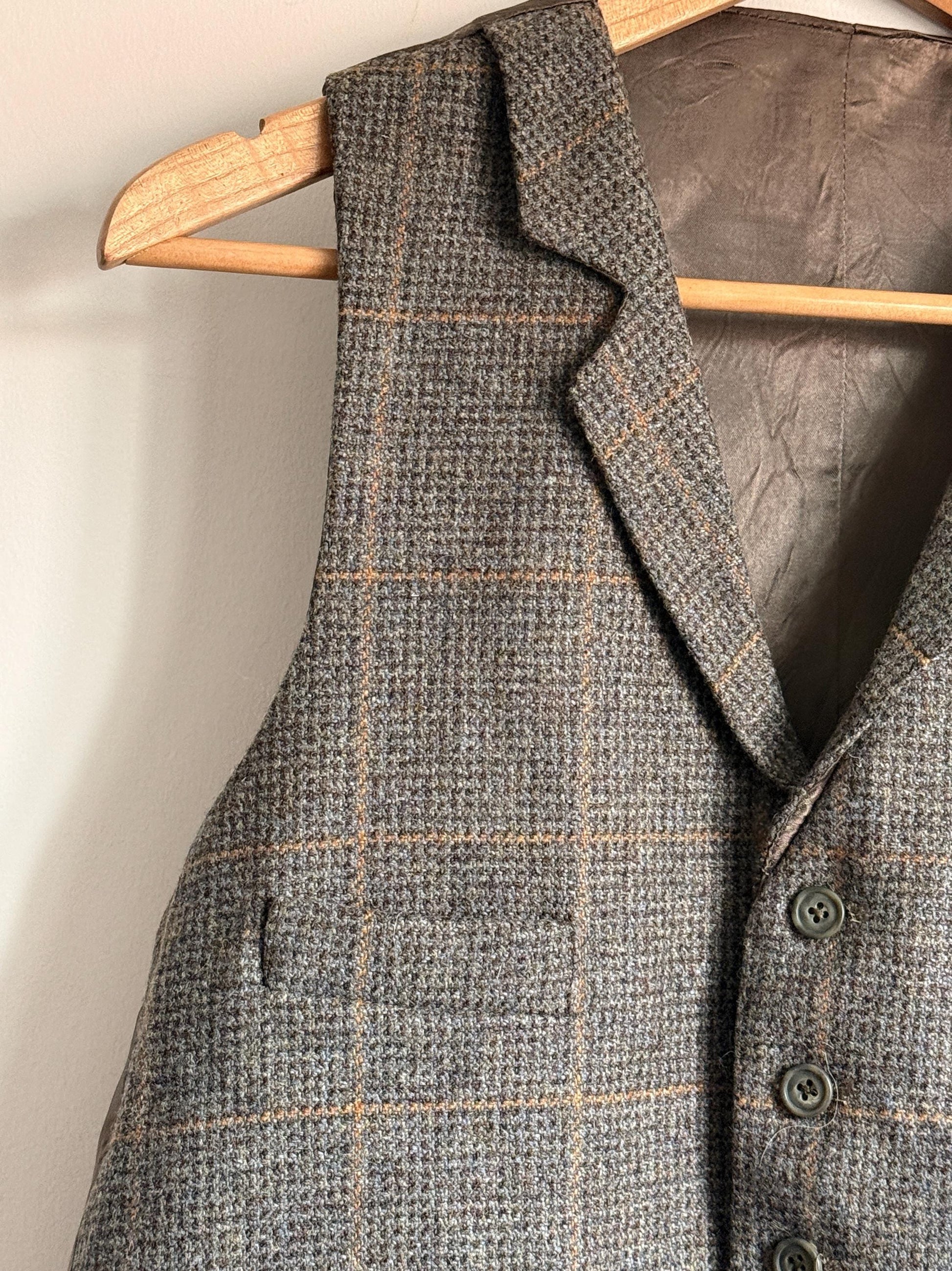 Vintage Brown Grey Check Tweed Vest | Wool Blend Country Gentleman Waistcoat (Size M)