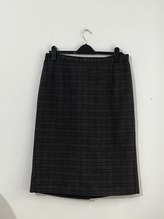 Vintage Checked Skirt Midi Length Grey and dark red checked skirt UK Size 14-16