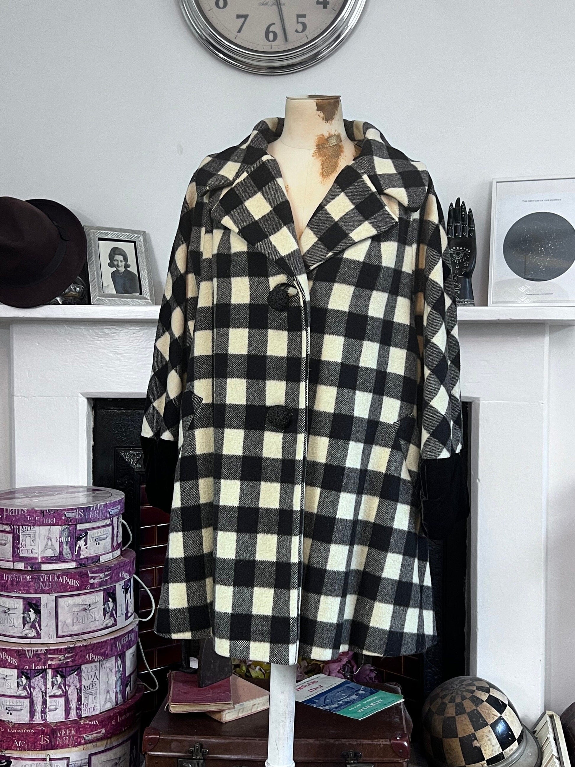 Vintage Coat Lilli Ann Coat Jacket - Black Cream Checked Coat - 50s Swing Coat Absolutely Stunning - 1950s Vintage Coat Lilli Ann UK 12-18