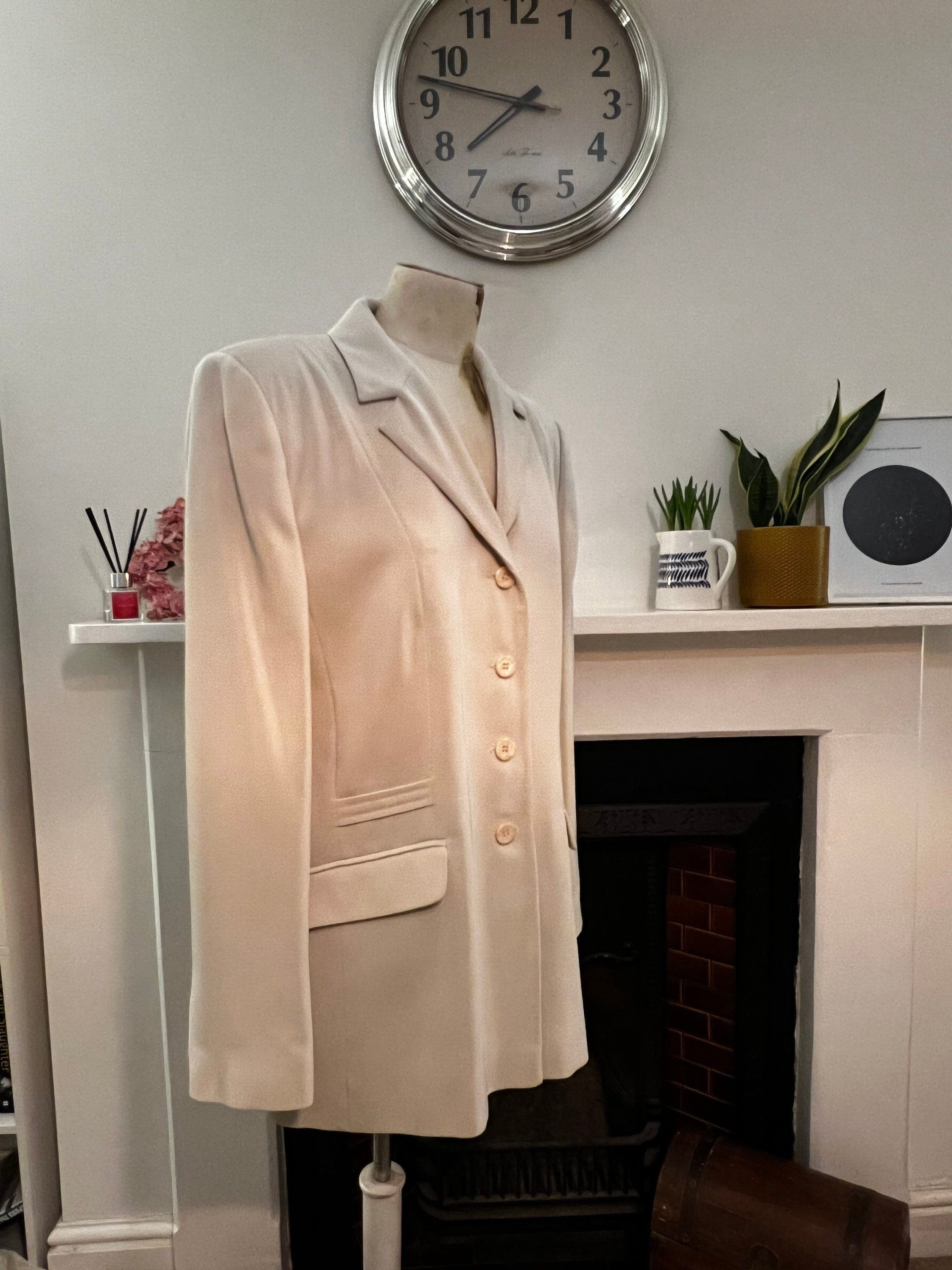 Size 18 blazer top