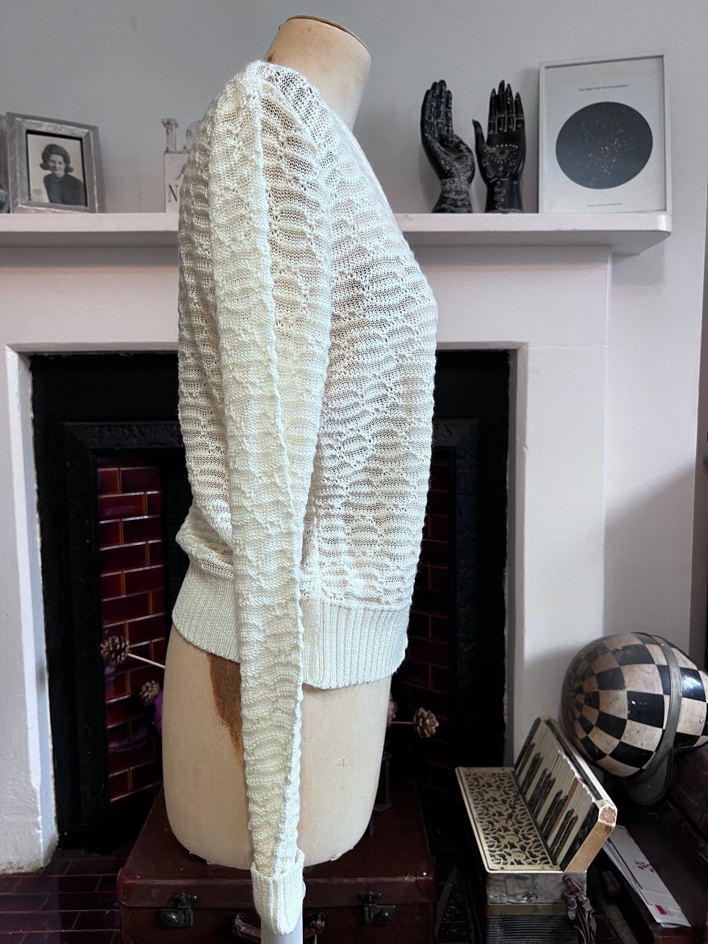Vintage cream Cardigan knitted cardigan pale white knit cardigan, cream vintage cardigan, vintage knitwear, vintage jumper, 1950s cardigan