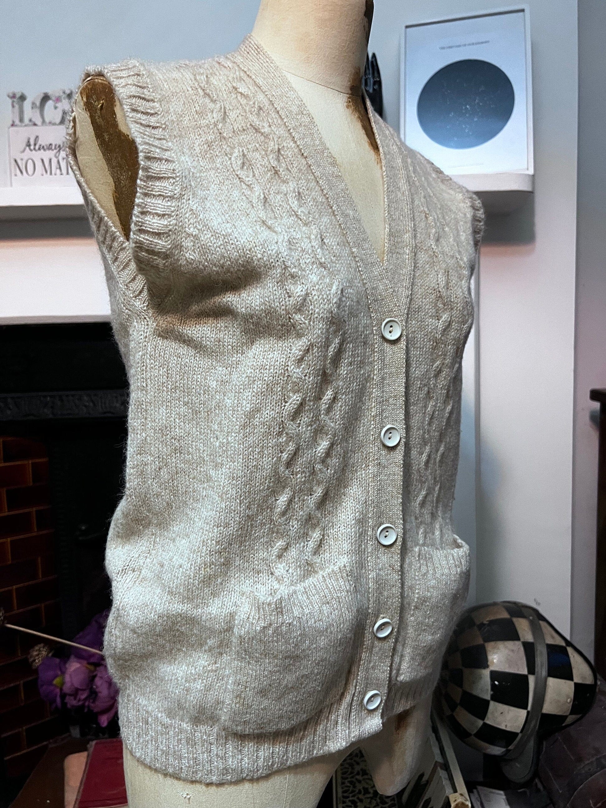 Vintage cream Cardigan sleeveless cardigan cable knit cardigan