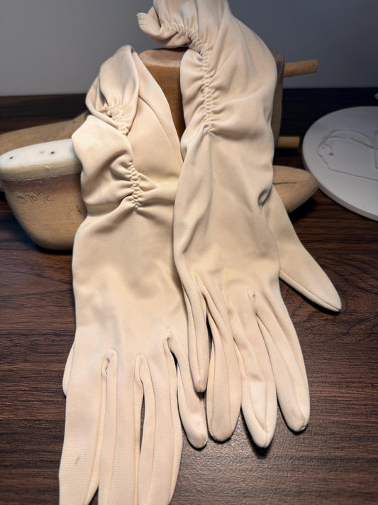 Vintage Cream Long Gloves with Ruched Cuffs | Ivory Evening Gloves