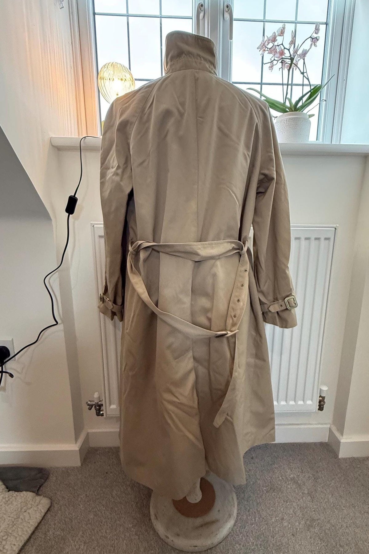 Vintage Dannimac Trench Coat – Beige Mac / Raincoat, Size UK 12–14, Classic 1980s Style