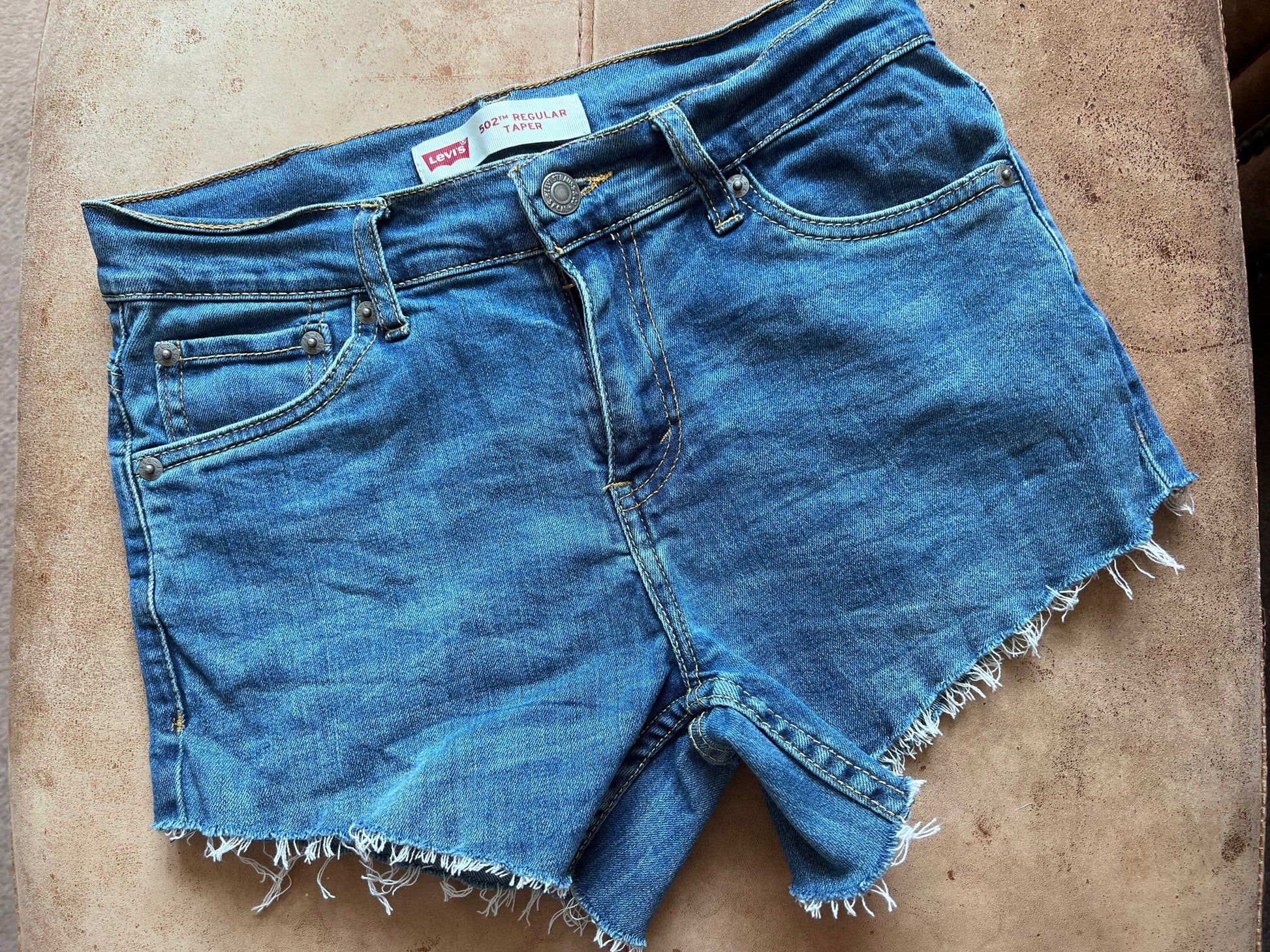 Vintage Denim Short Levi Cut Offs W27 - light stone wash denim shorts - Levi Jeans Cut Offs 502