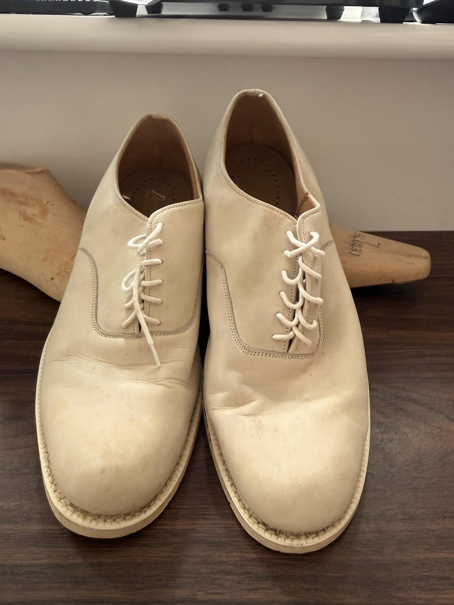 Vintage Douglas Off White Leather Derby Shoes | Men's Minimalist Lace Up Footwear UK8