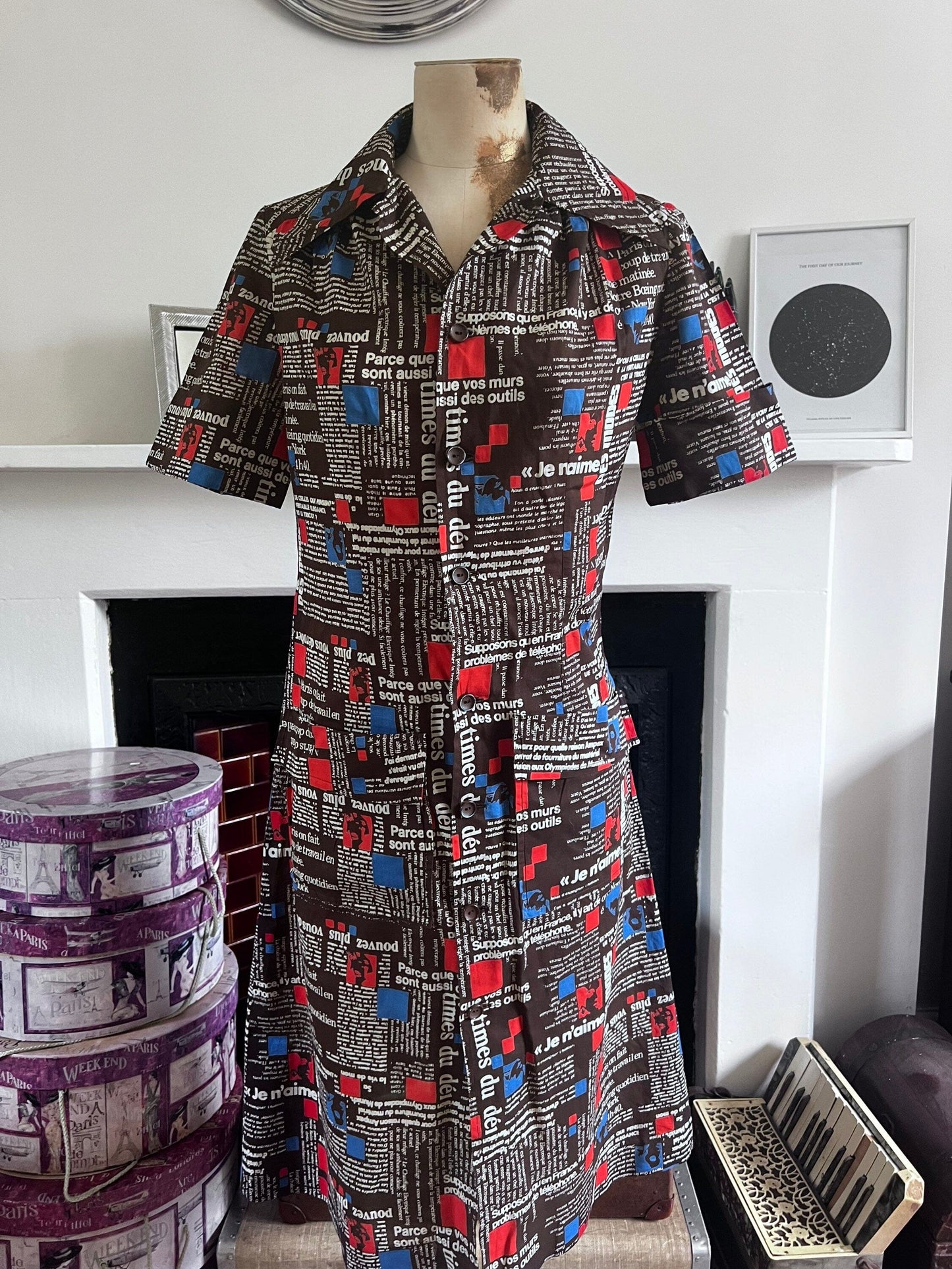 Vintage Dress 1970 Handmade button through Dress French newspaper fabric uk 8-12 Vintage - vintage dress - vintage fashion vintage handmade