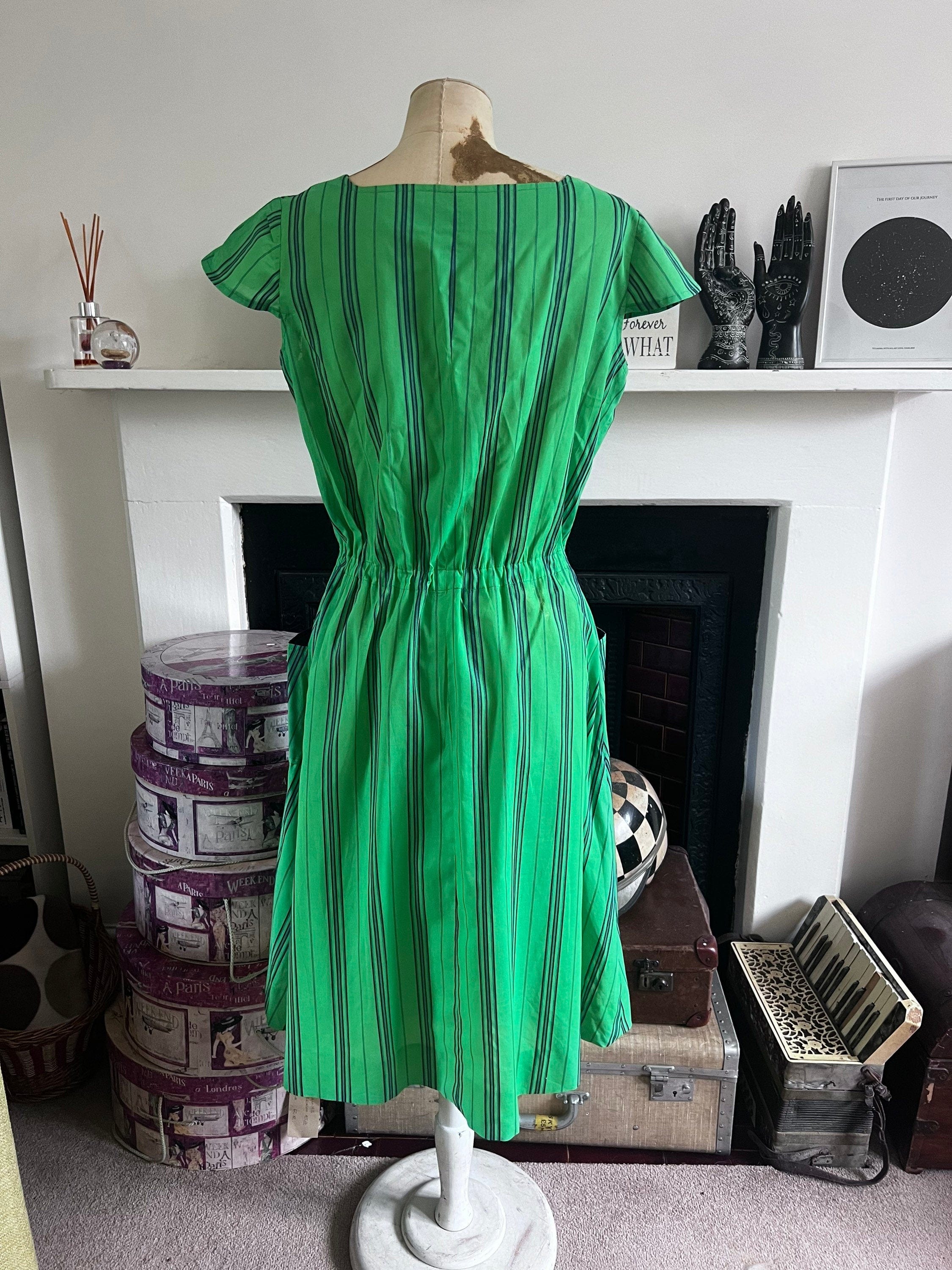 Vintage Dress 50s Handmade Pull On Pull on Dress abstract Green