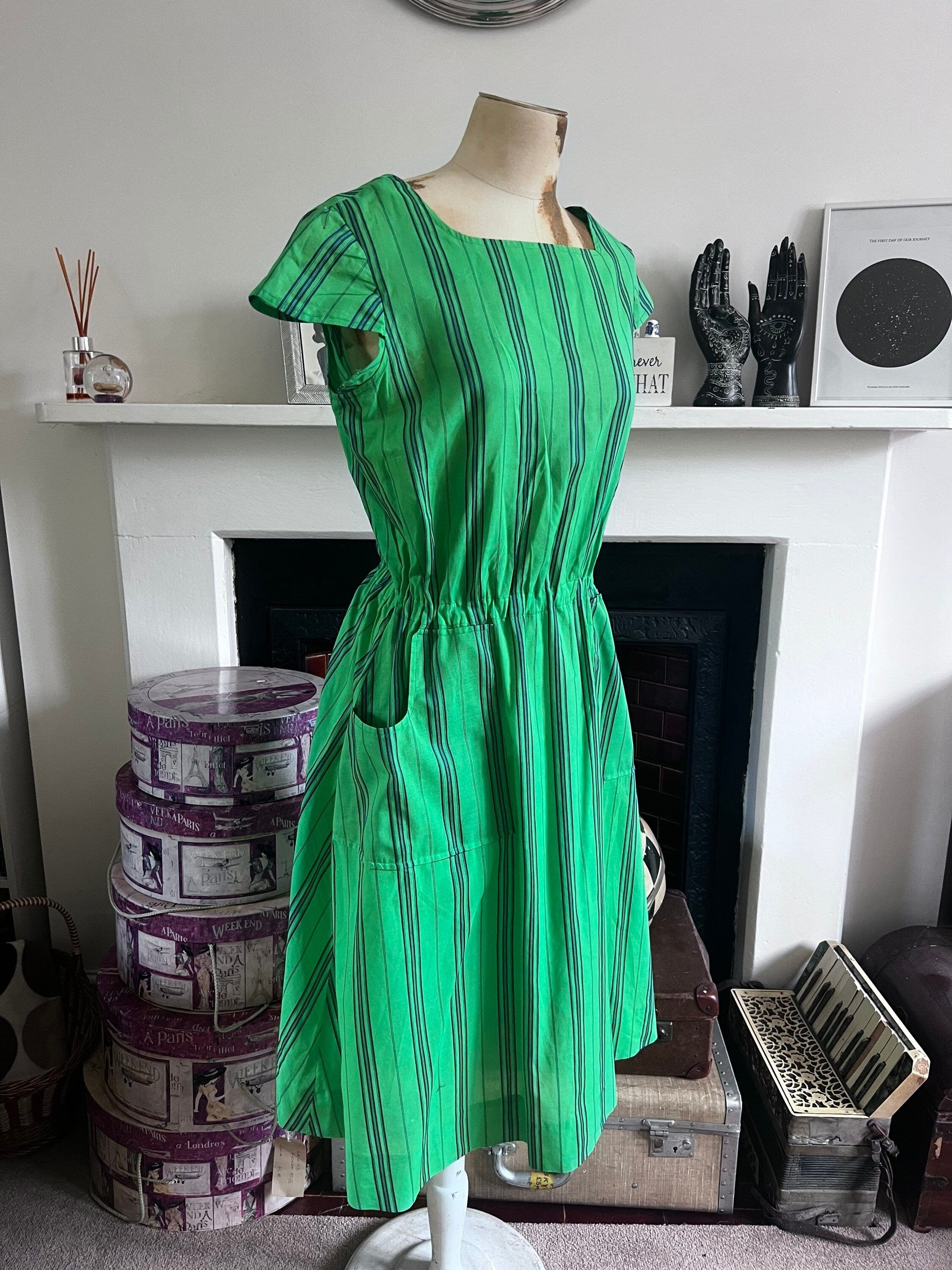 Vintage Dress 50s Handmade Pull On Pull on Dress abstract Green ...